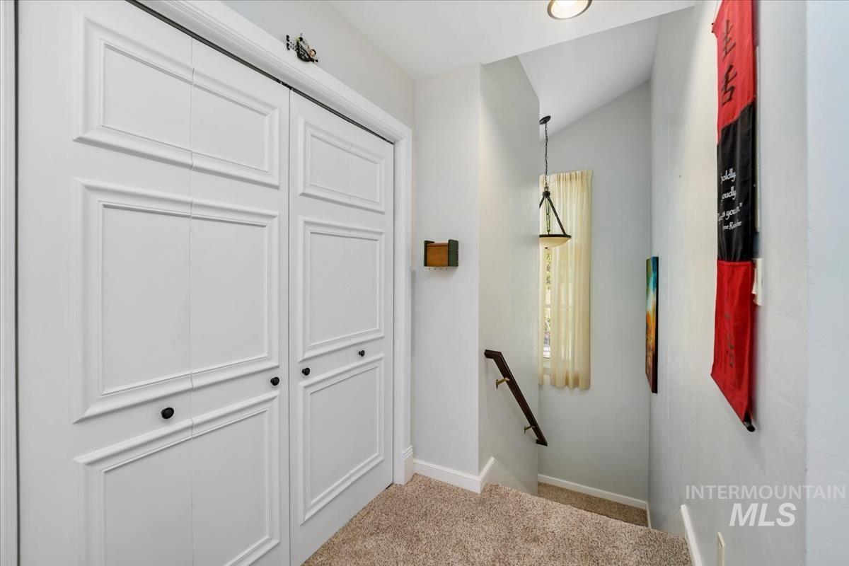 2981 Kimberland Dr Property Photo 4