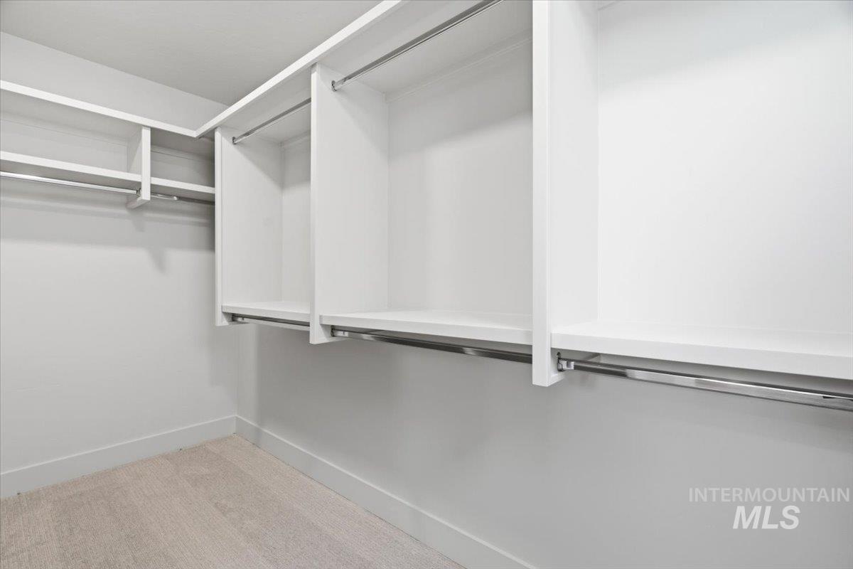 833 E Crescendo St Property Photo 14