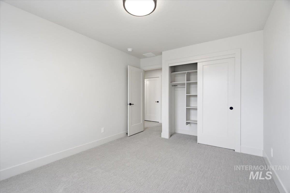 833 E Crescendo St Property Photo 16
