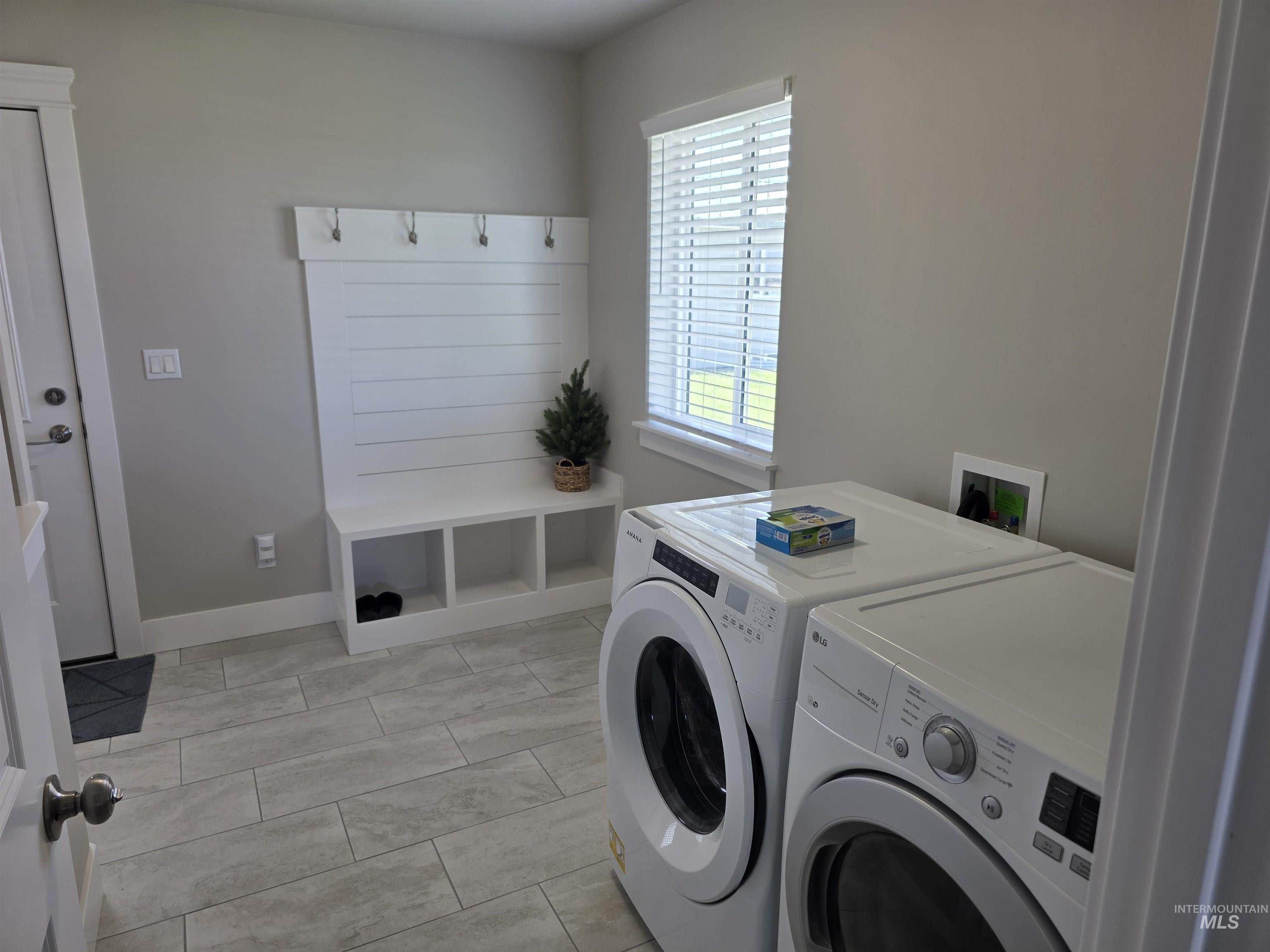 2843 E 3500 N. Property Photo 8