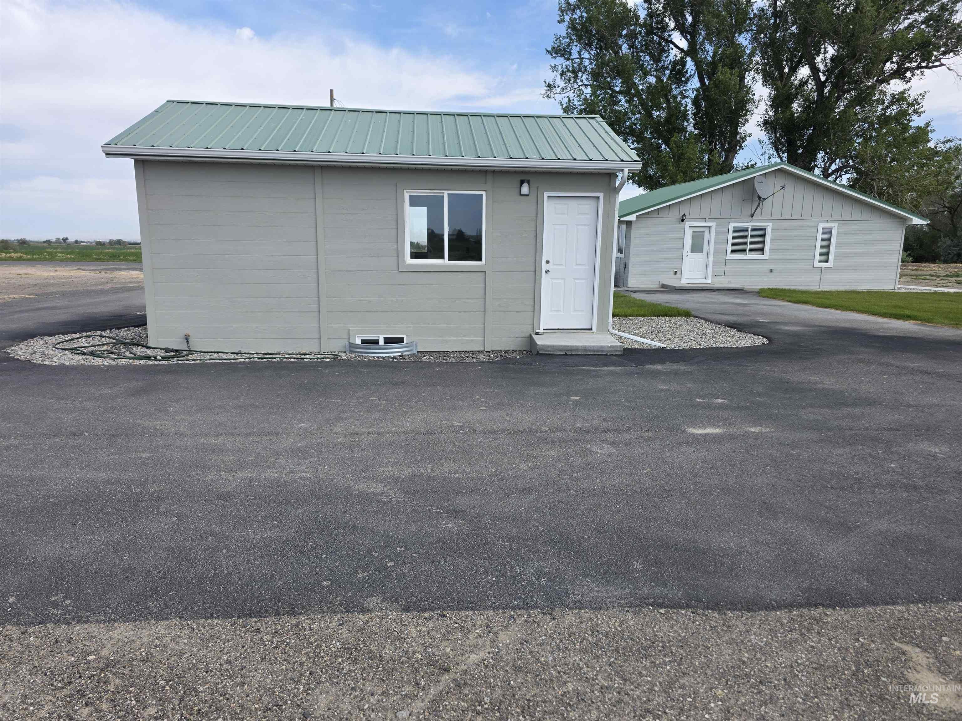 2843 E 3500 N. Property Photo 25