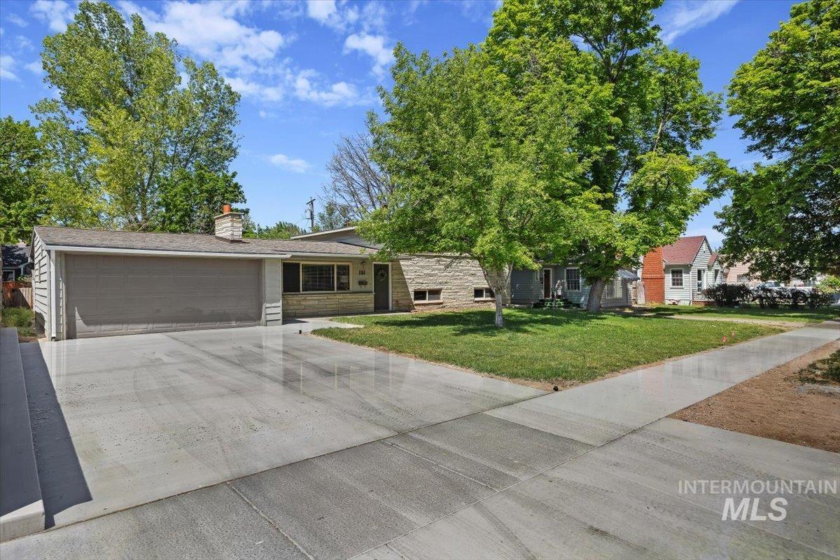 151 Fillmore St Property Photo 35