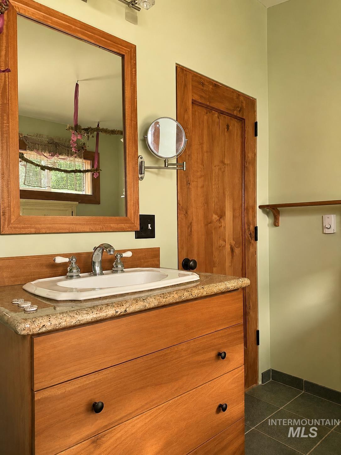 189 Heath Drive Property Photo 20
