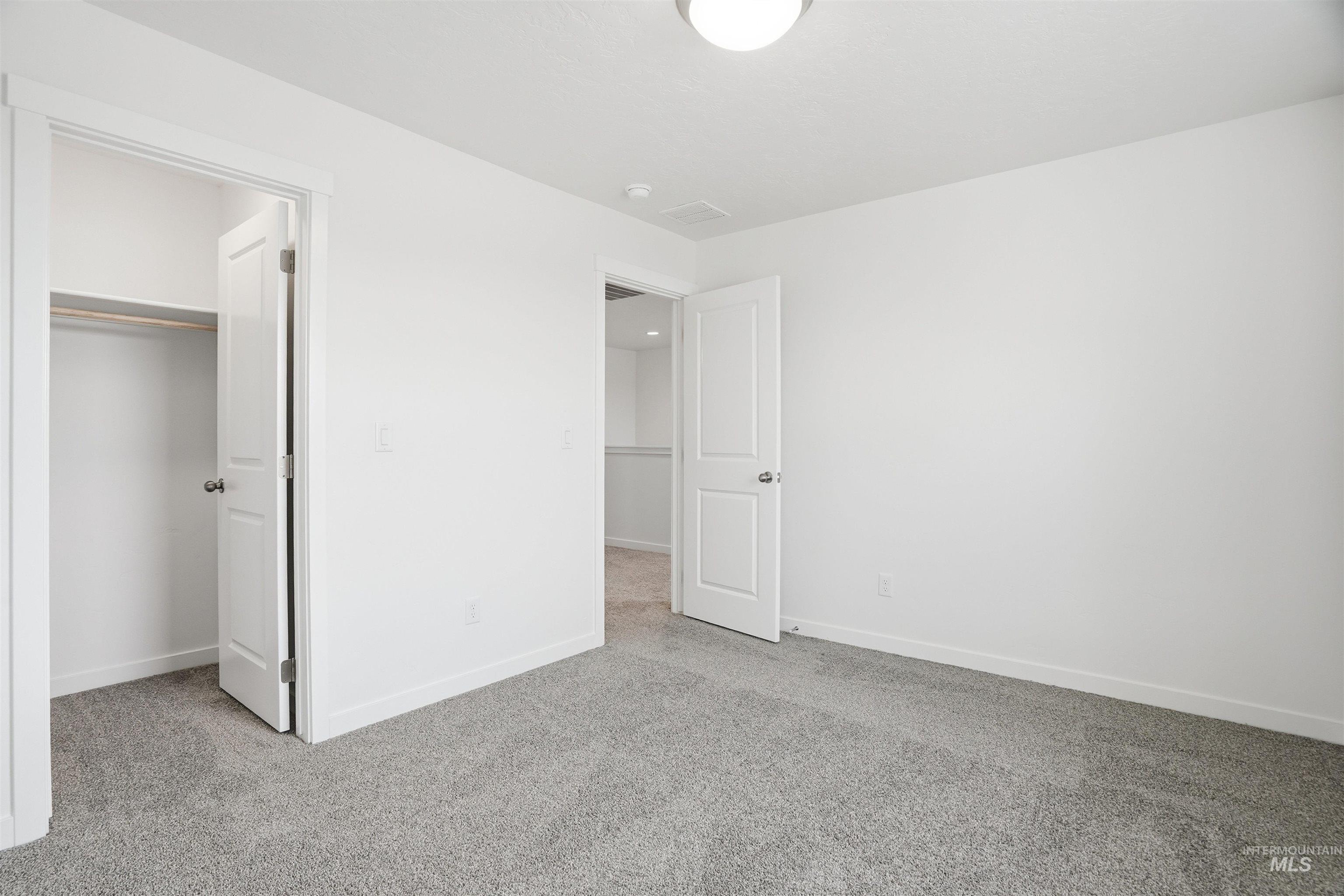 7560 E Dixon St Property Photo 14