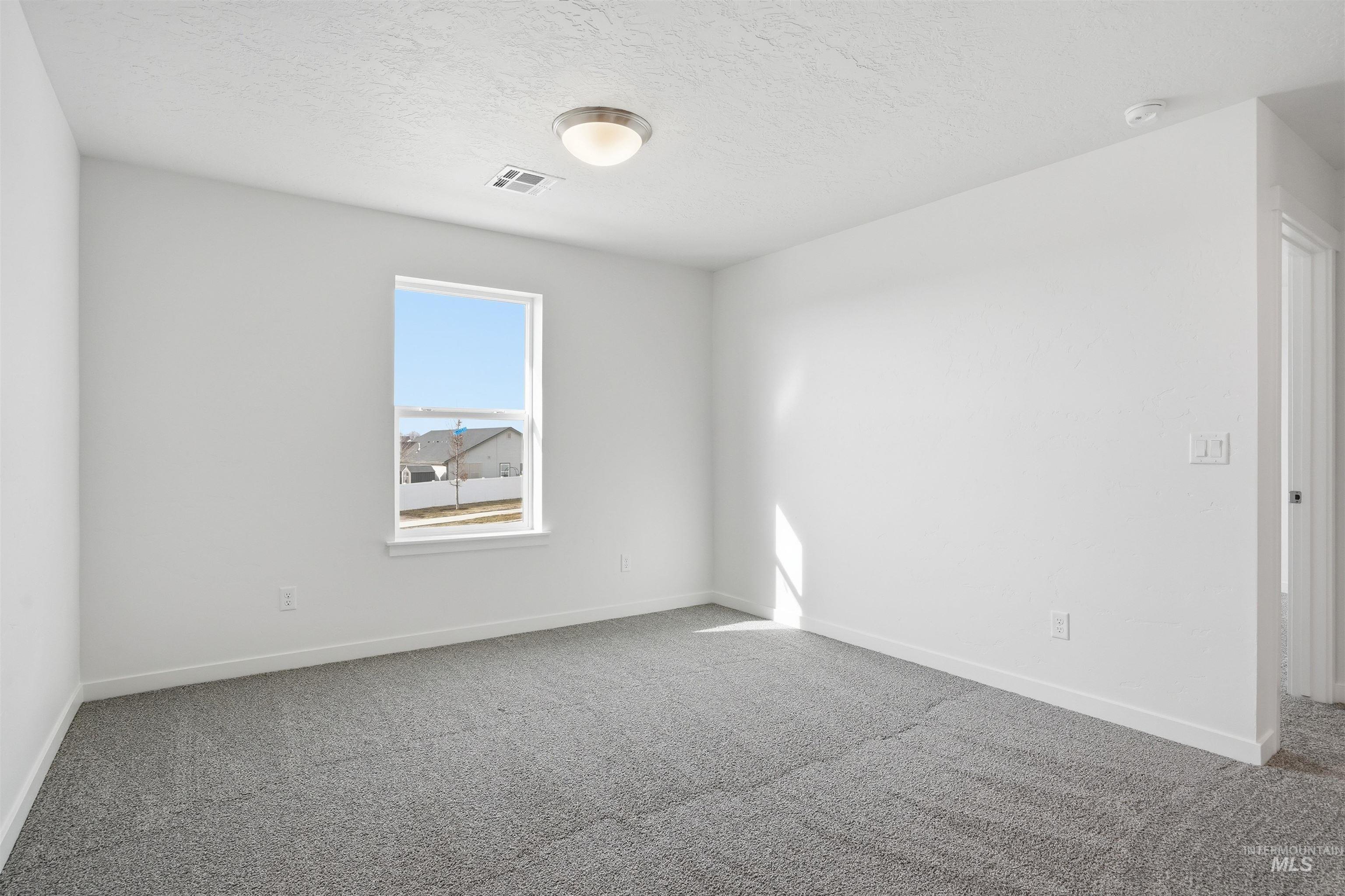 7560 E Dixon St Property Photo 17