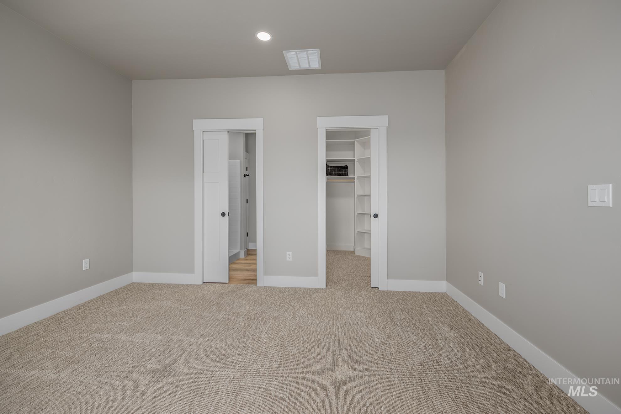 735 Oakmont St Property Photo 26