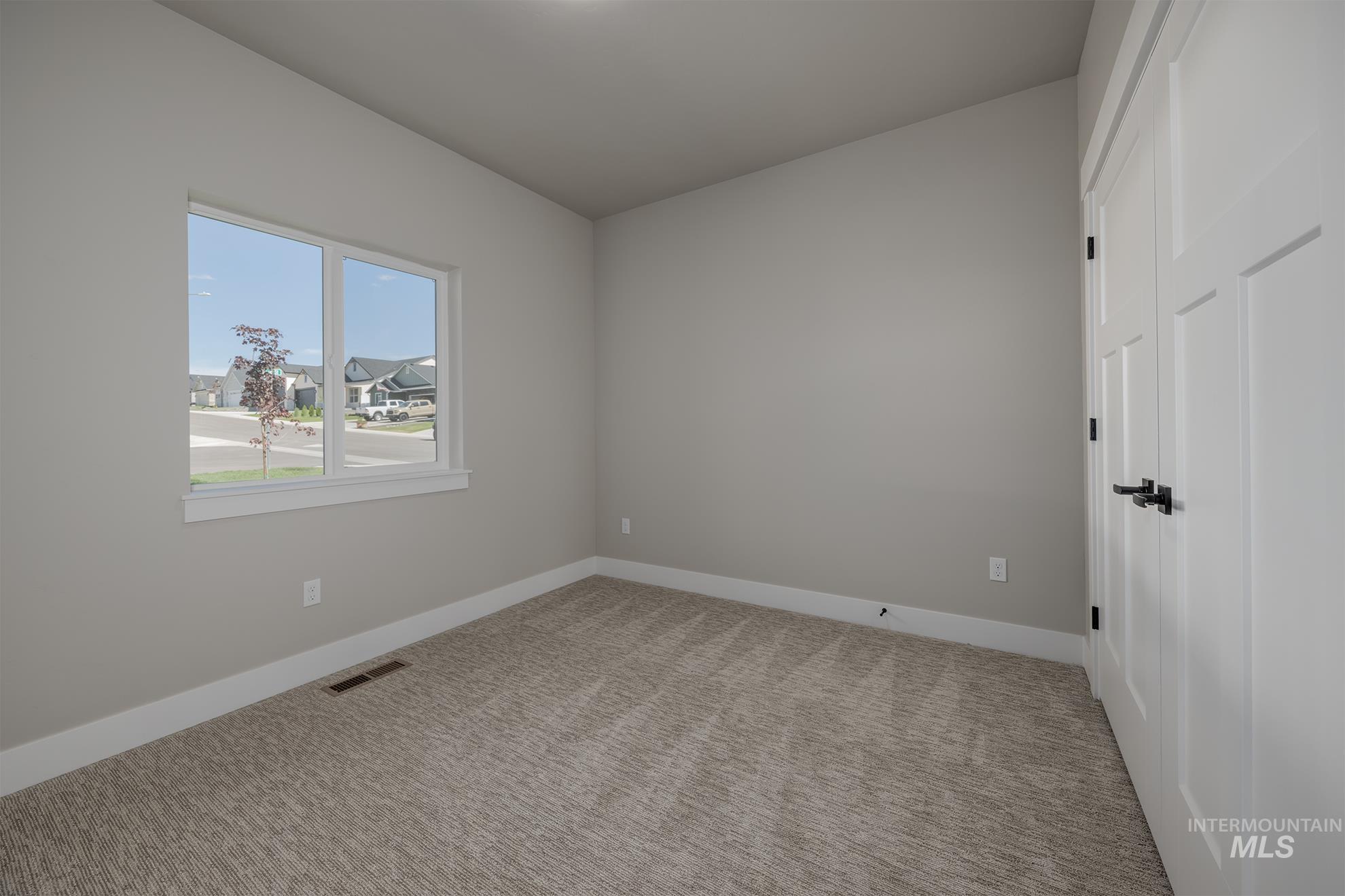 735 Oakmont St Property Photo 31
