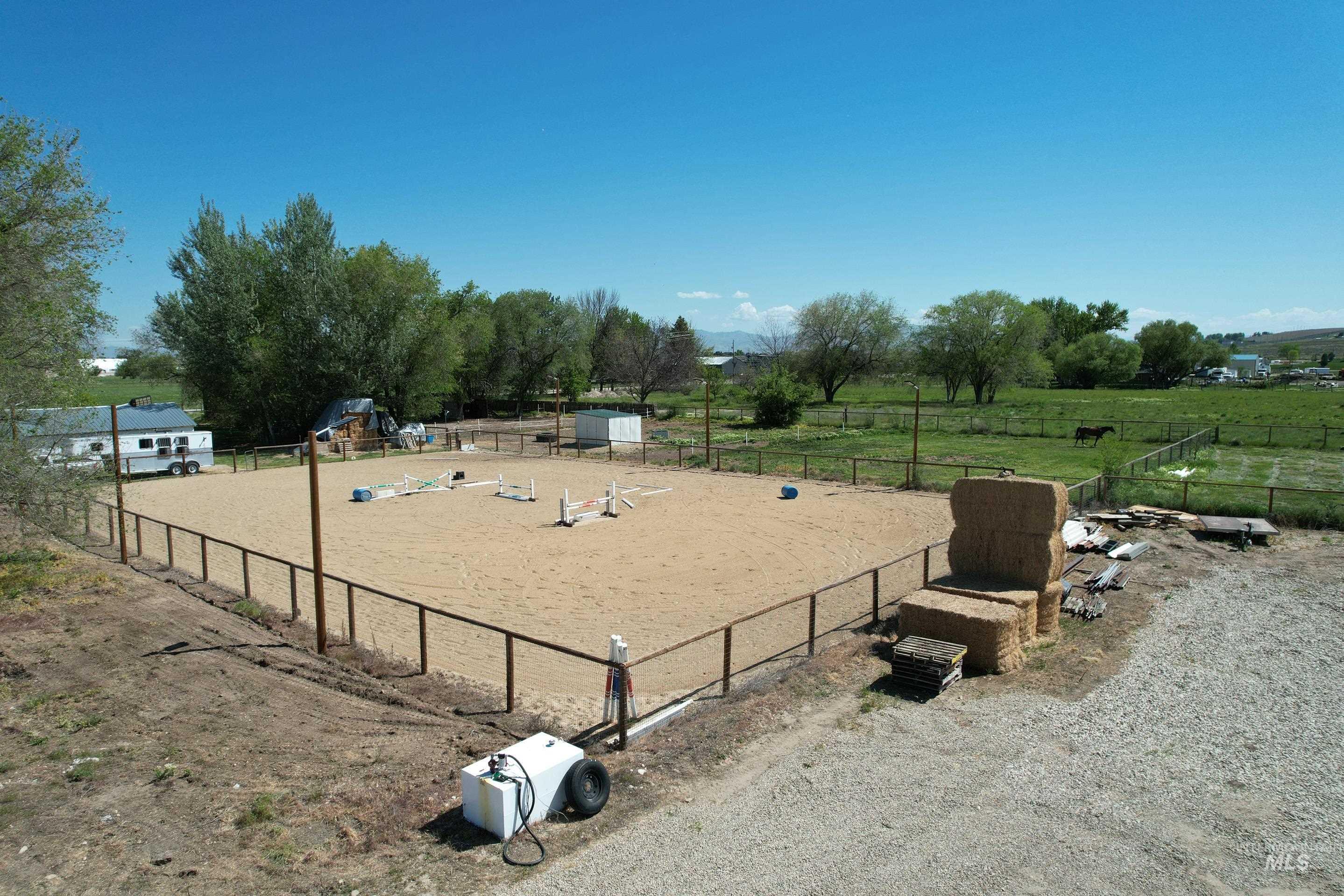 11855 W Hubbard Road Property Photo 4