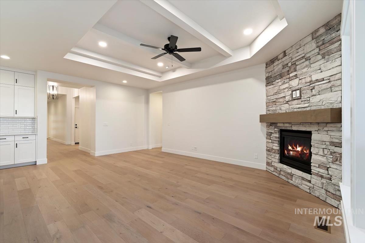 2085 E Sweet Pearl St. Property Photo 3