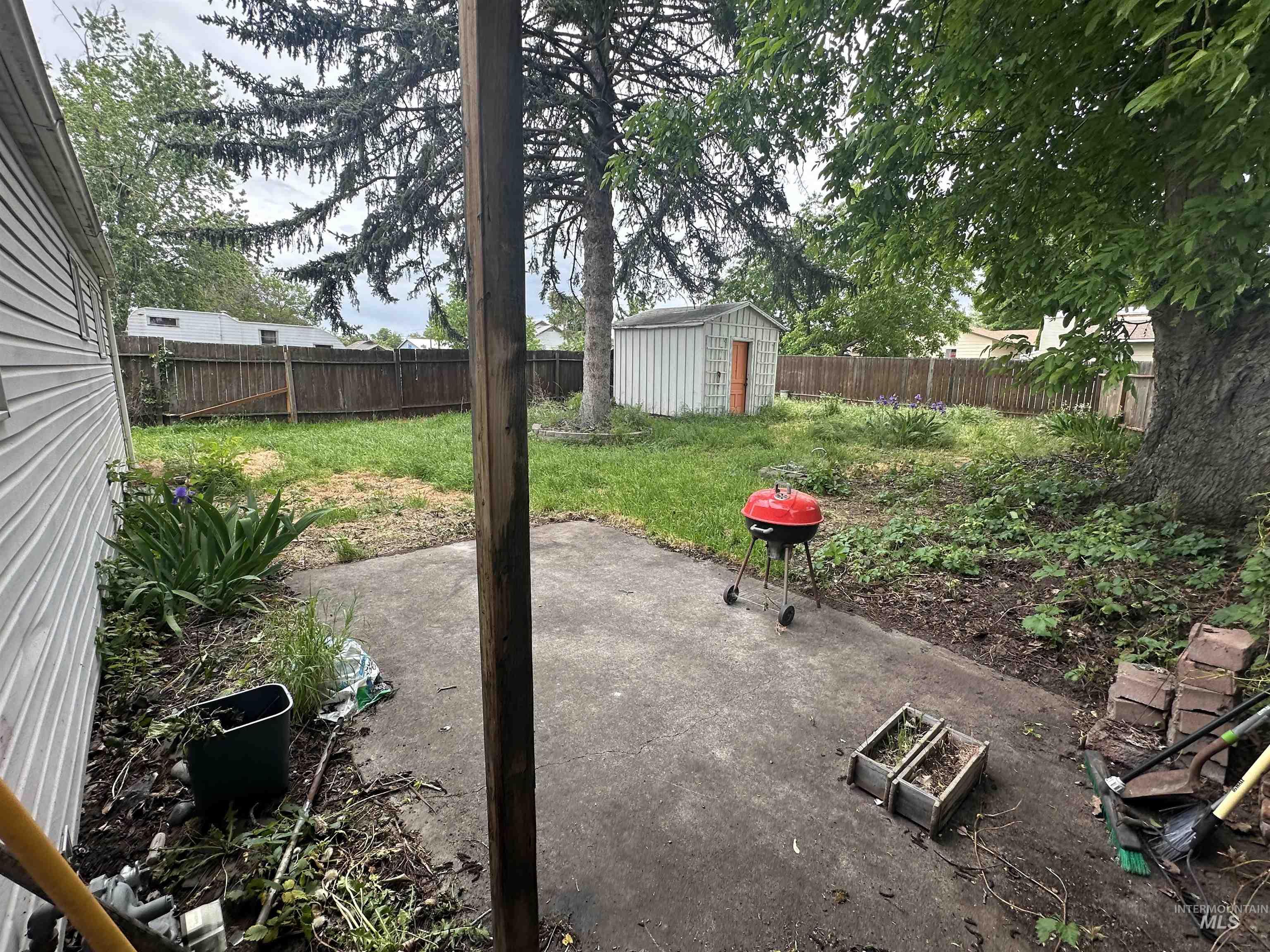 630 Preston Ave Property Photo 3