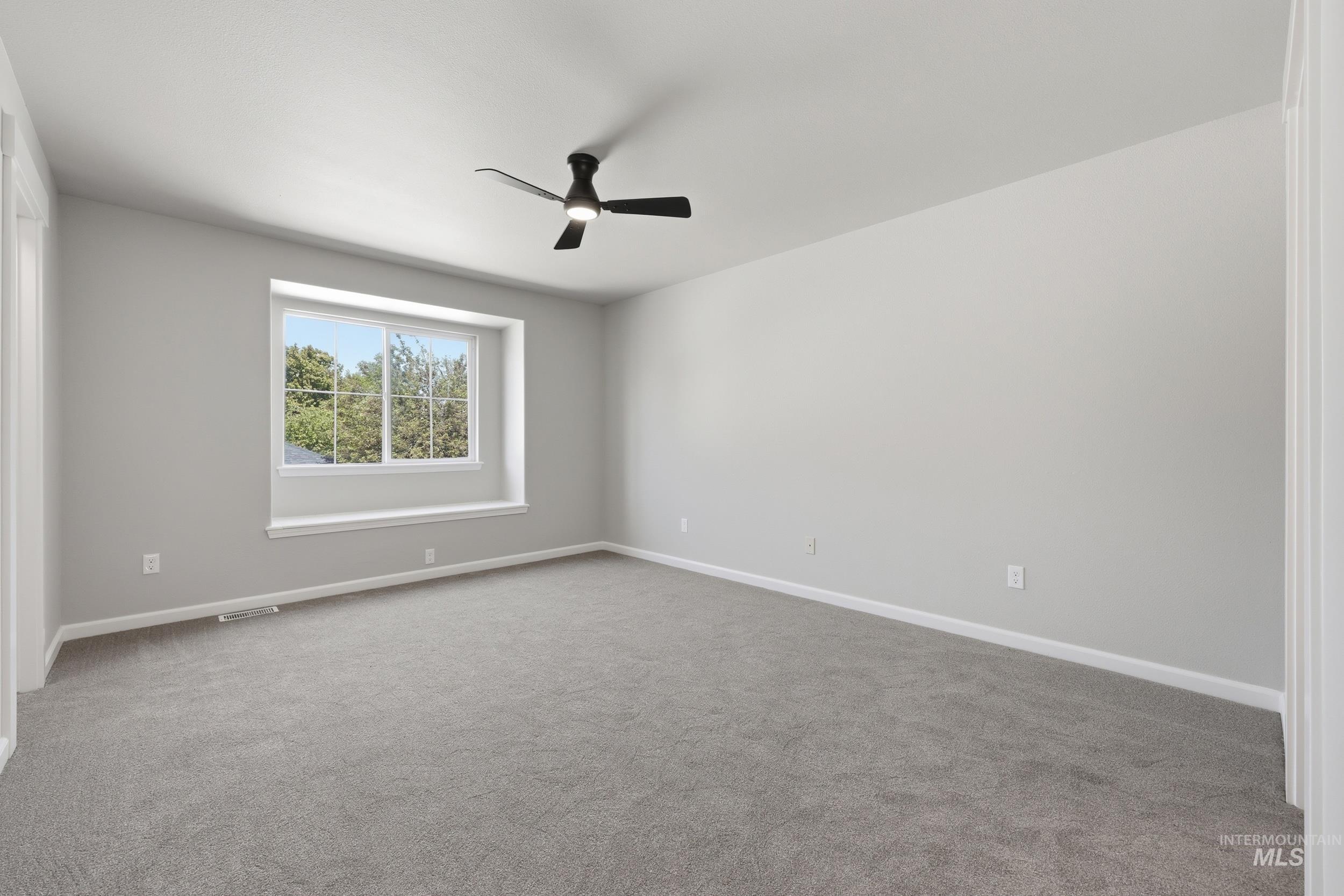 1675 S Annett St Property Photo 8