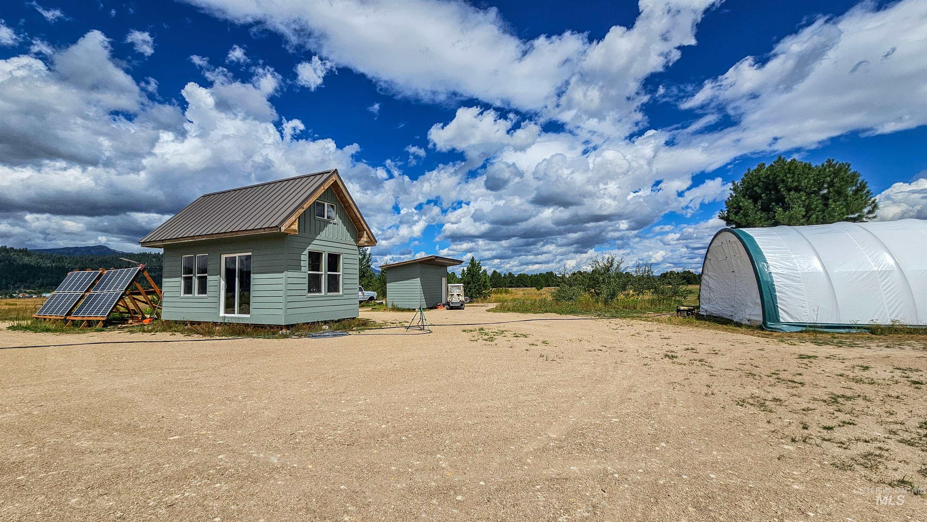 101 Sixty Ln Property Photo 5