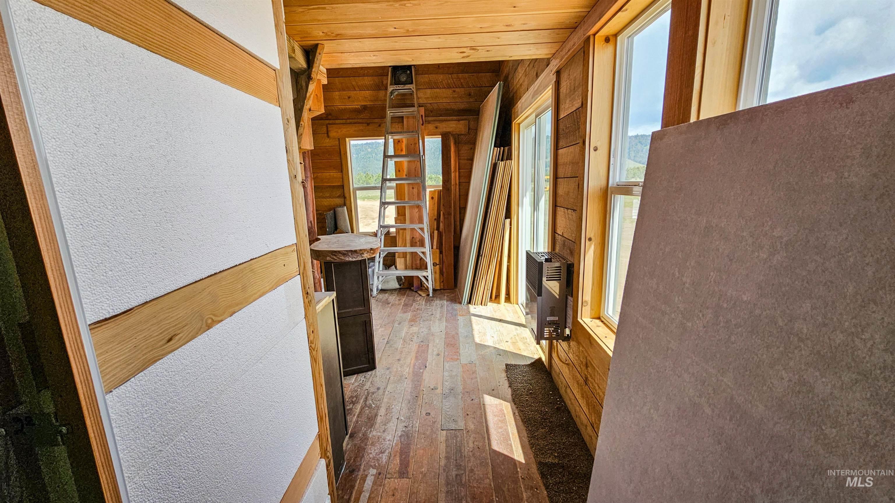 101 Sixty Ln Property Photo 13