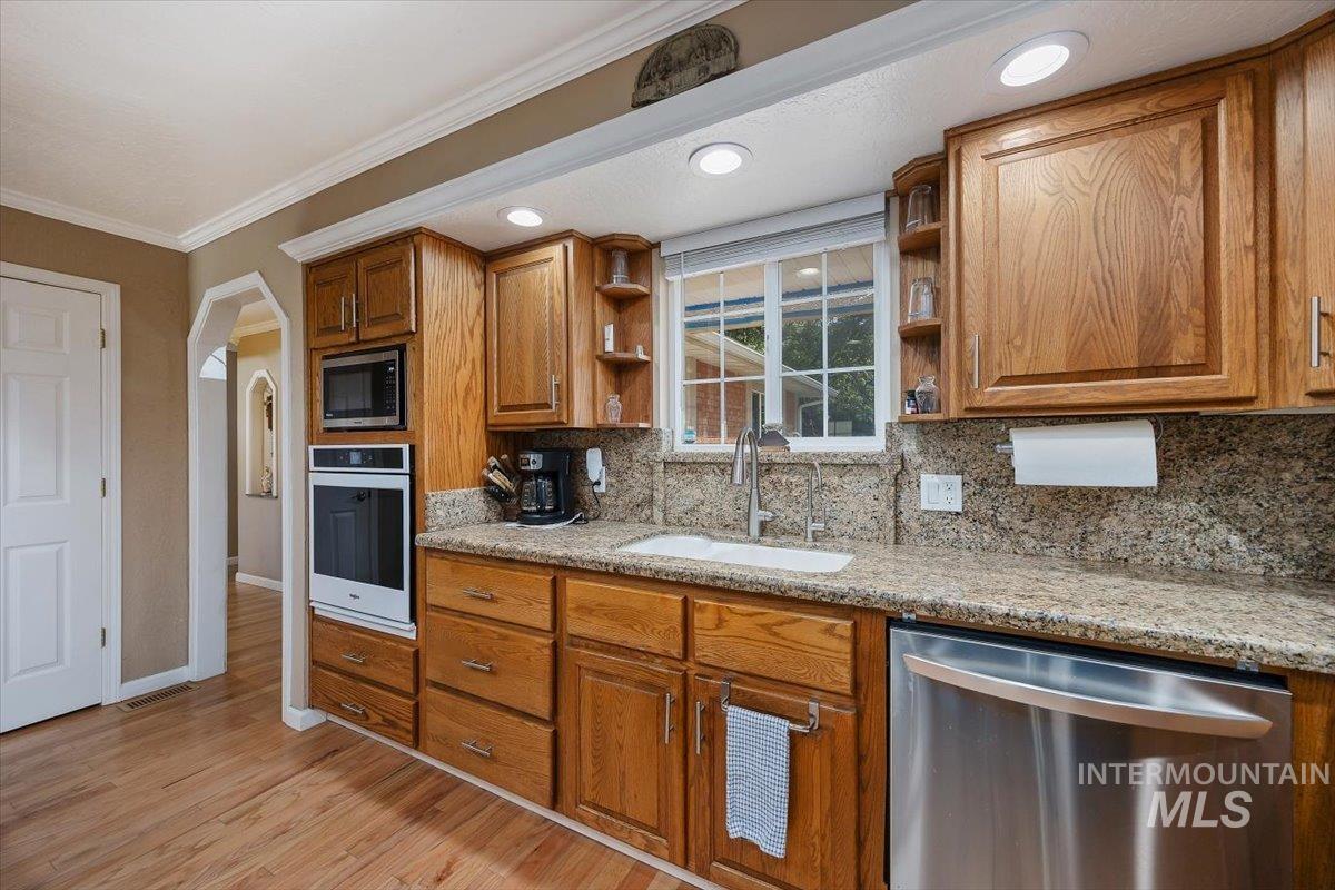 4004 N 2600 E. Property Photo 6