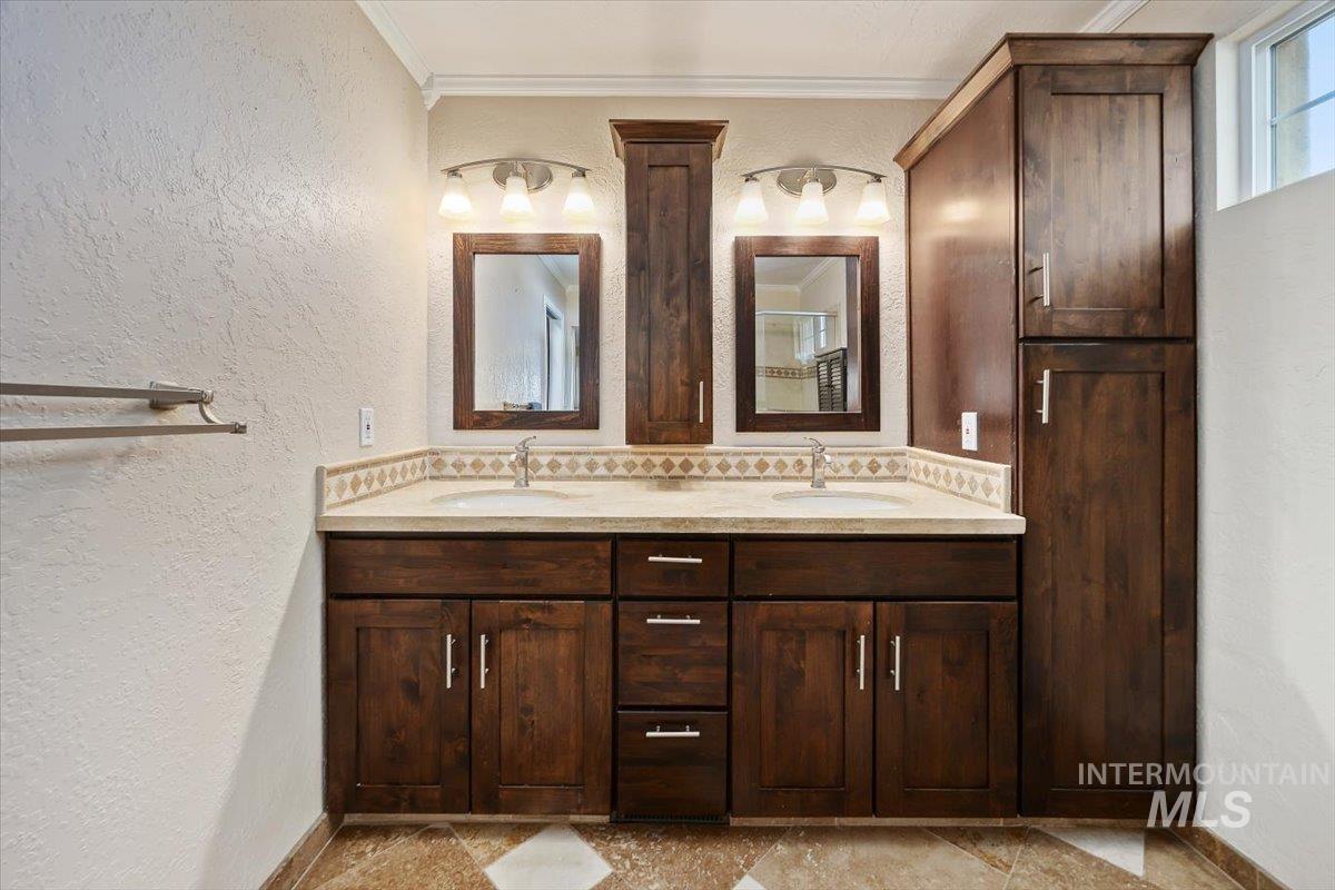 4004 N 2600 E. Property Photo 13