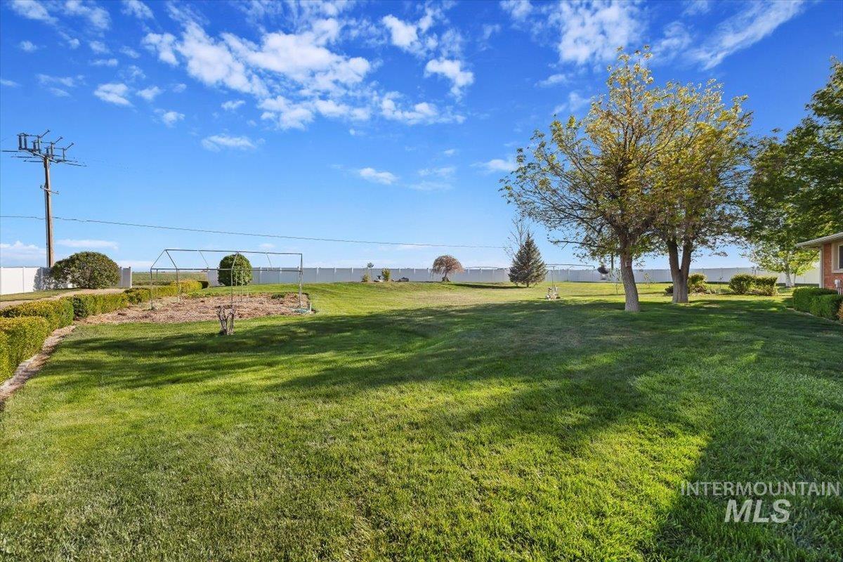 4004 N 2600 E. Property Photo 18