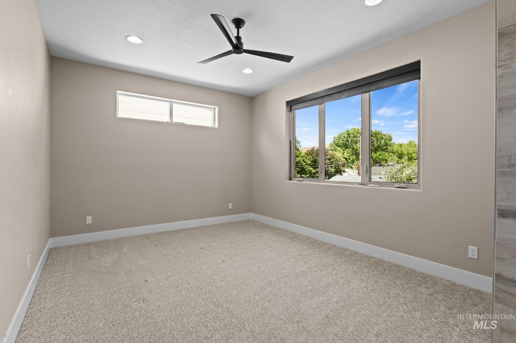 5076 N Thorton Lane Property Photo 25