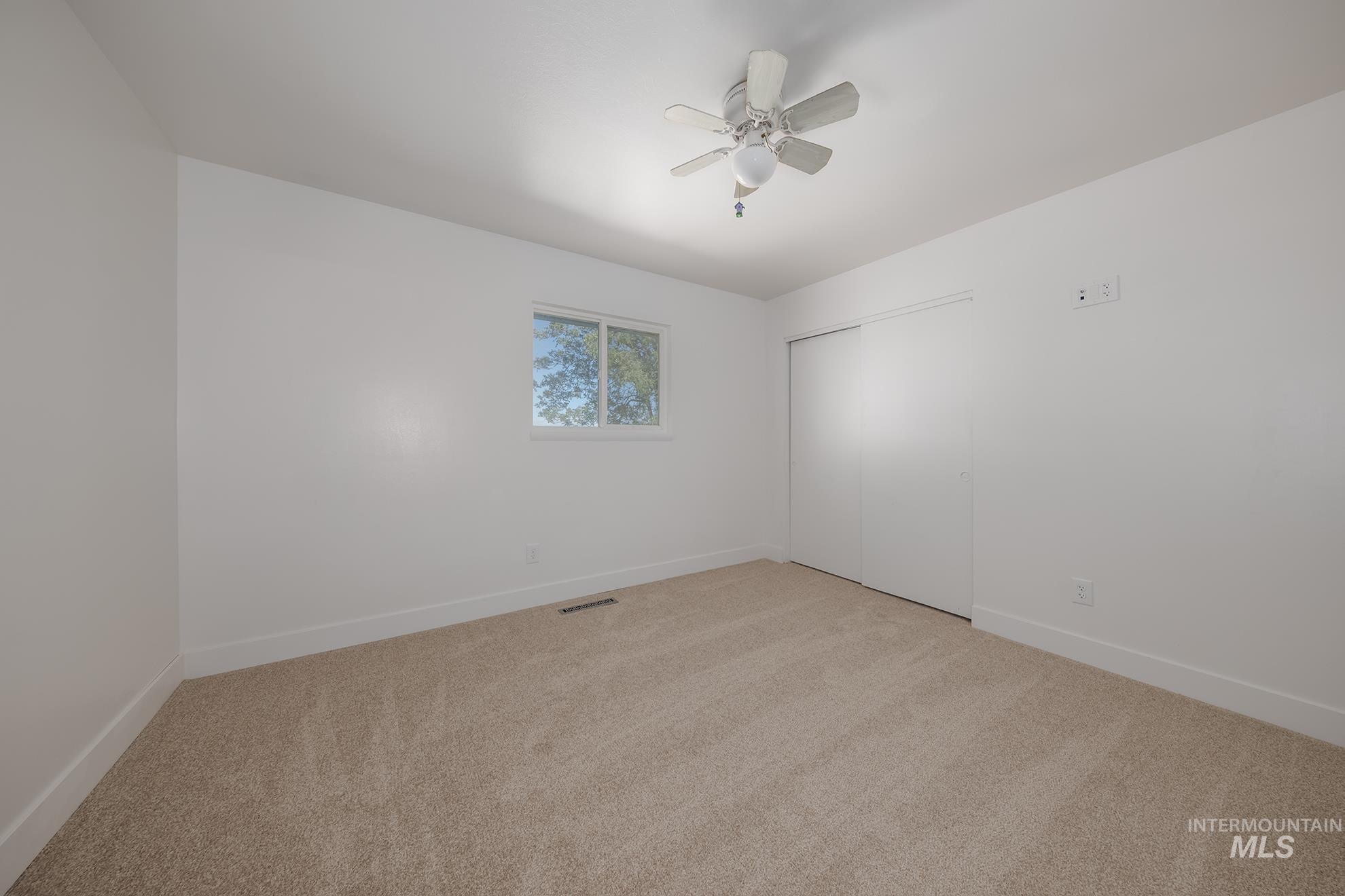 2121 Alameda Property Photo 13