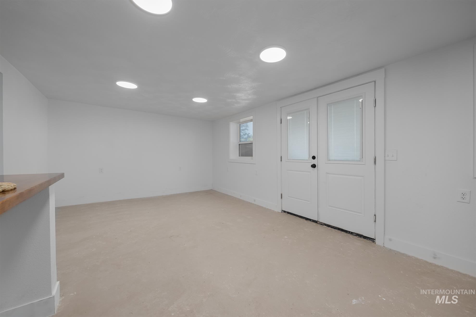 2121 Alameda Property Photo 30