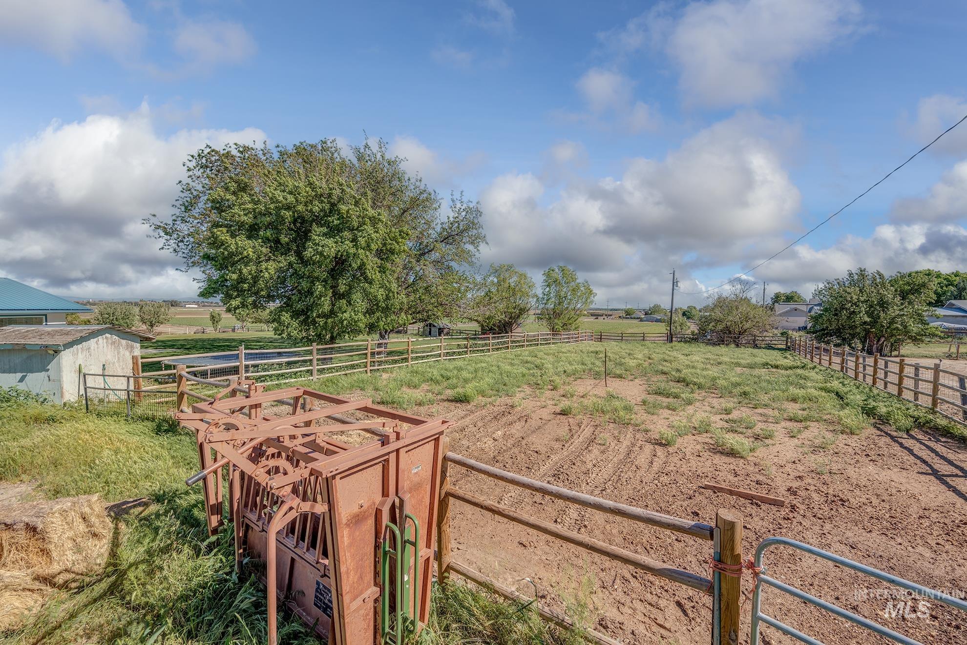 2121 Alameda Property Photo 45