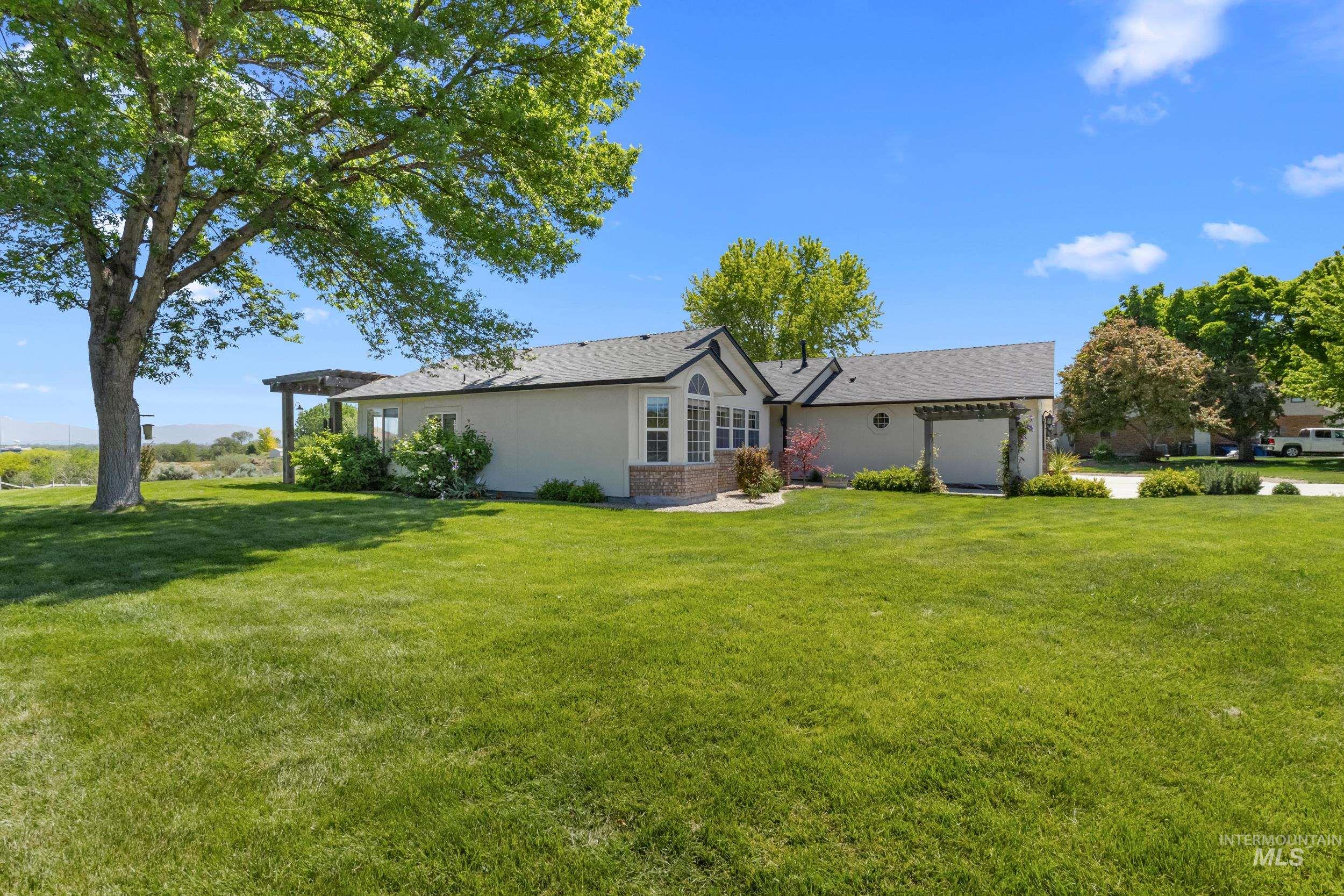 3771 W Silver Terrace Road Property Photo 5