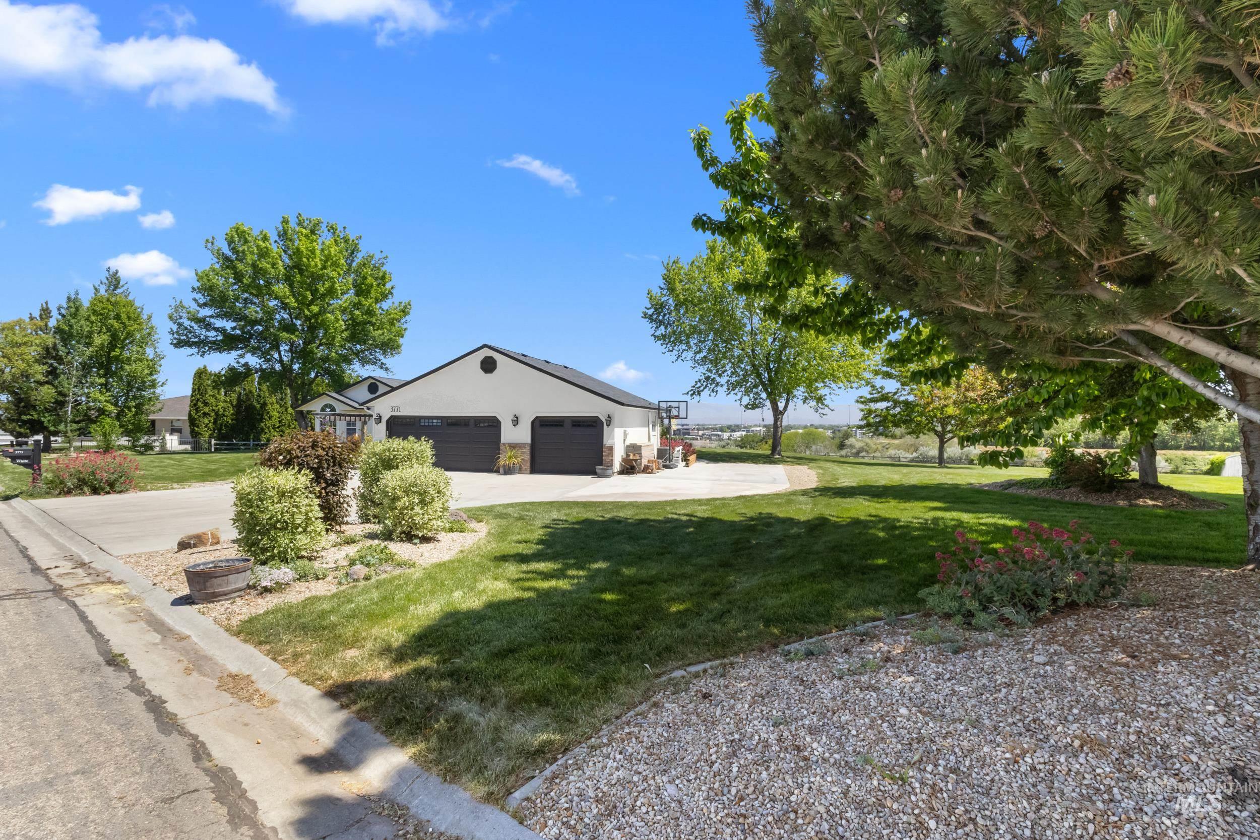 3771 W Silver Terrace Road Property Photo 6