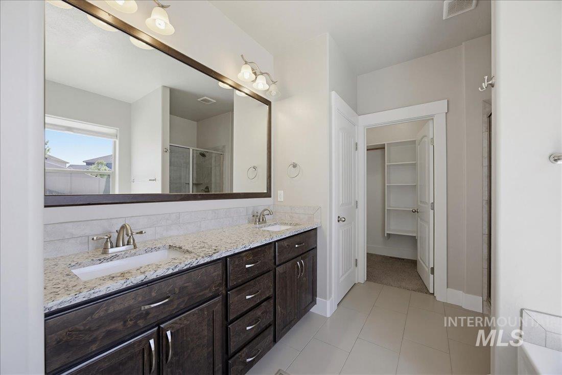 11116 W Brett Drive Property Photo 16