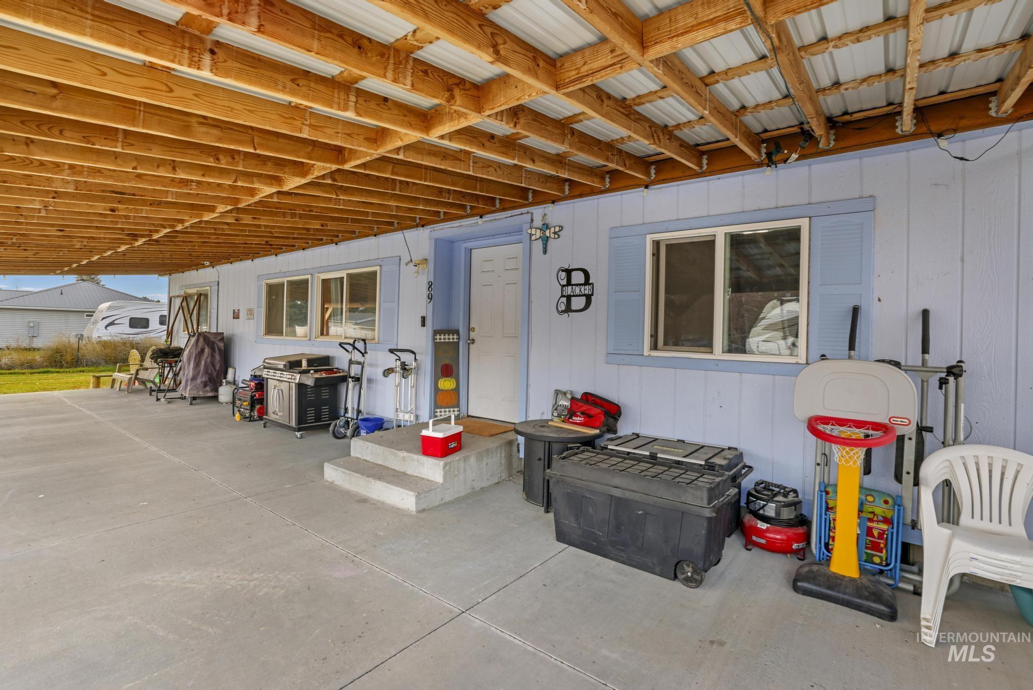89 S 860 Road West Property Photo 16