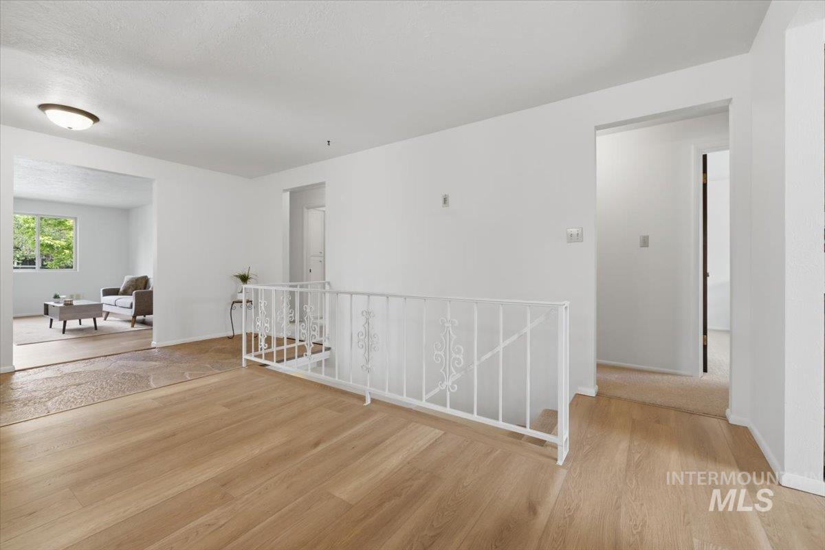 8315 W Valley View Dr Property Photo 8