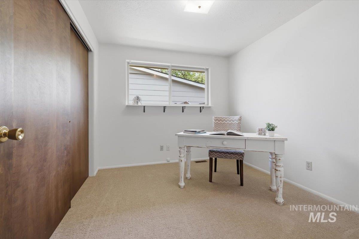 8315 W Valley View Dr Property Photo 14