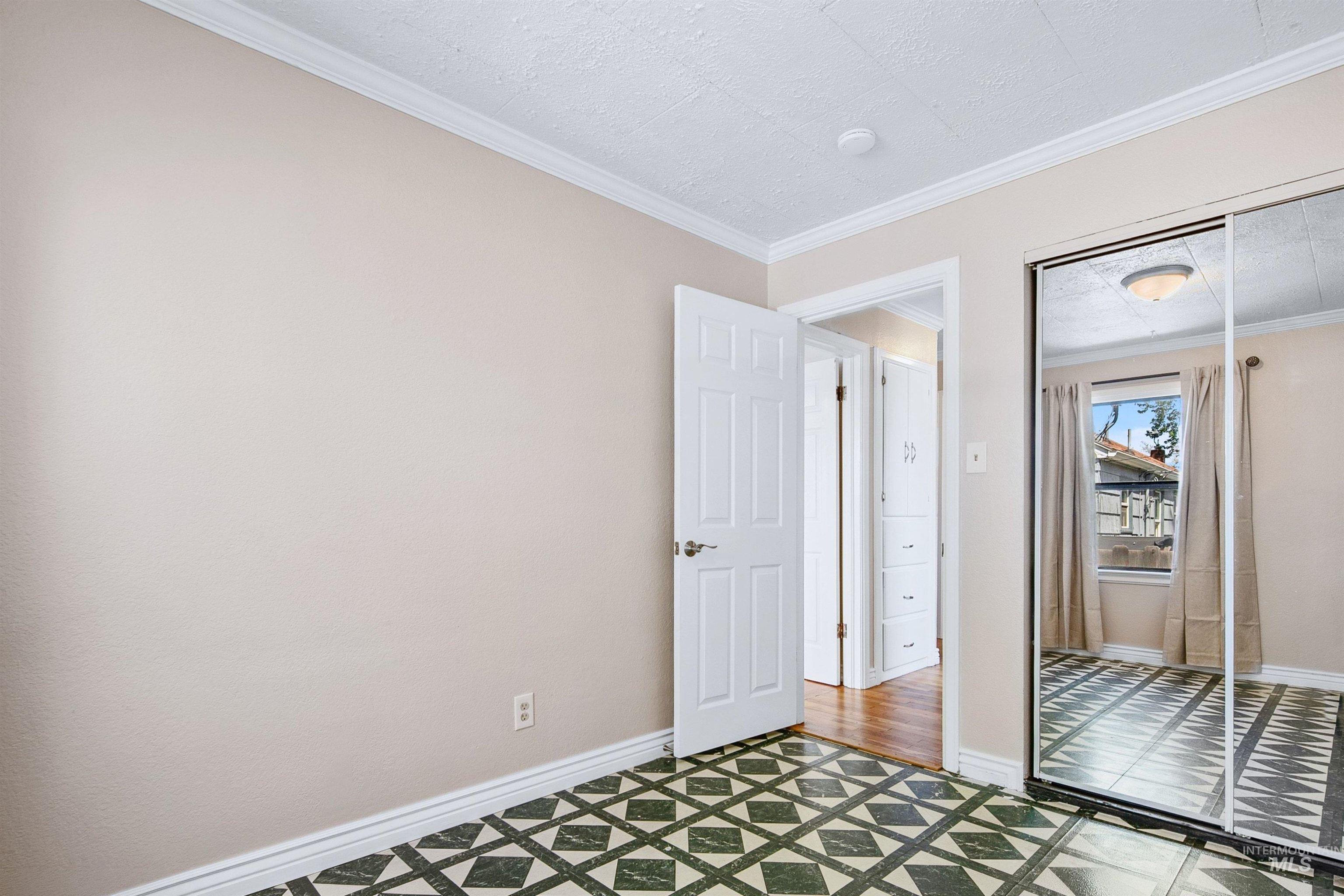 723 S Opal Street Property Photo 25