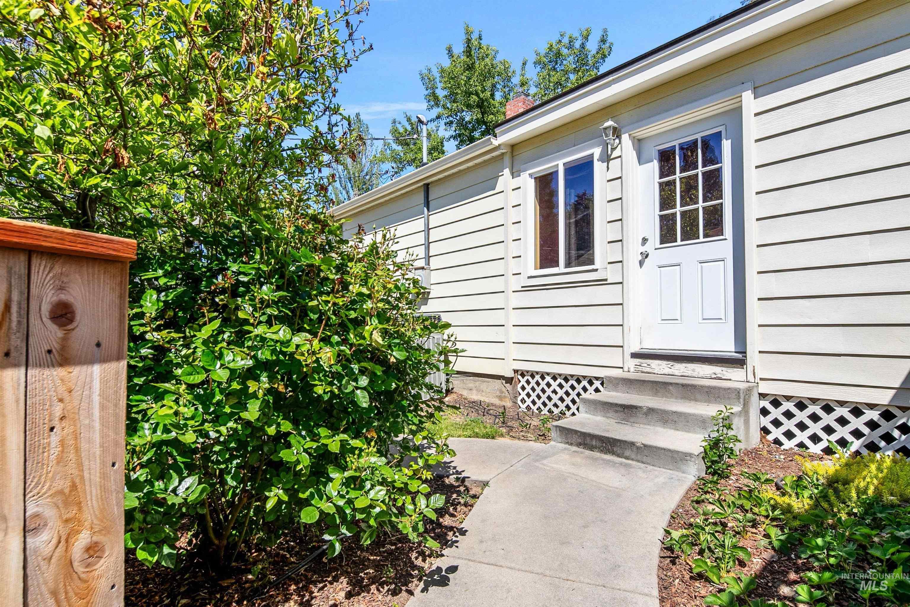 723 S Opal Street Property Photo 34