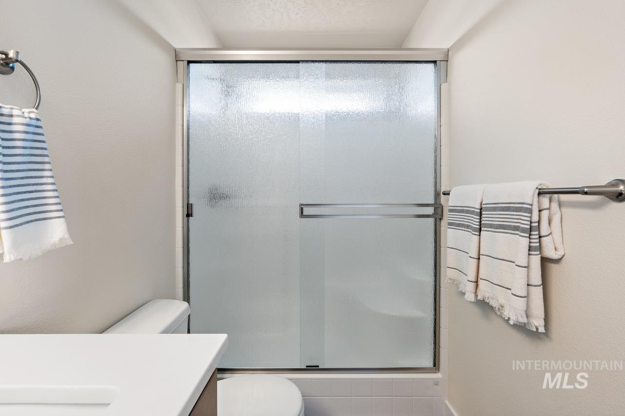 17581 Moon Ridge Pl Property Photo 24