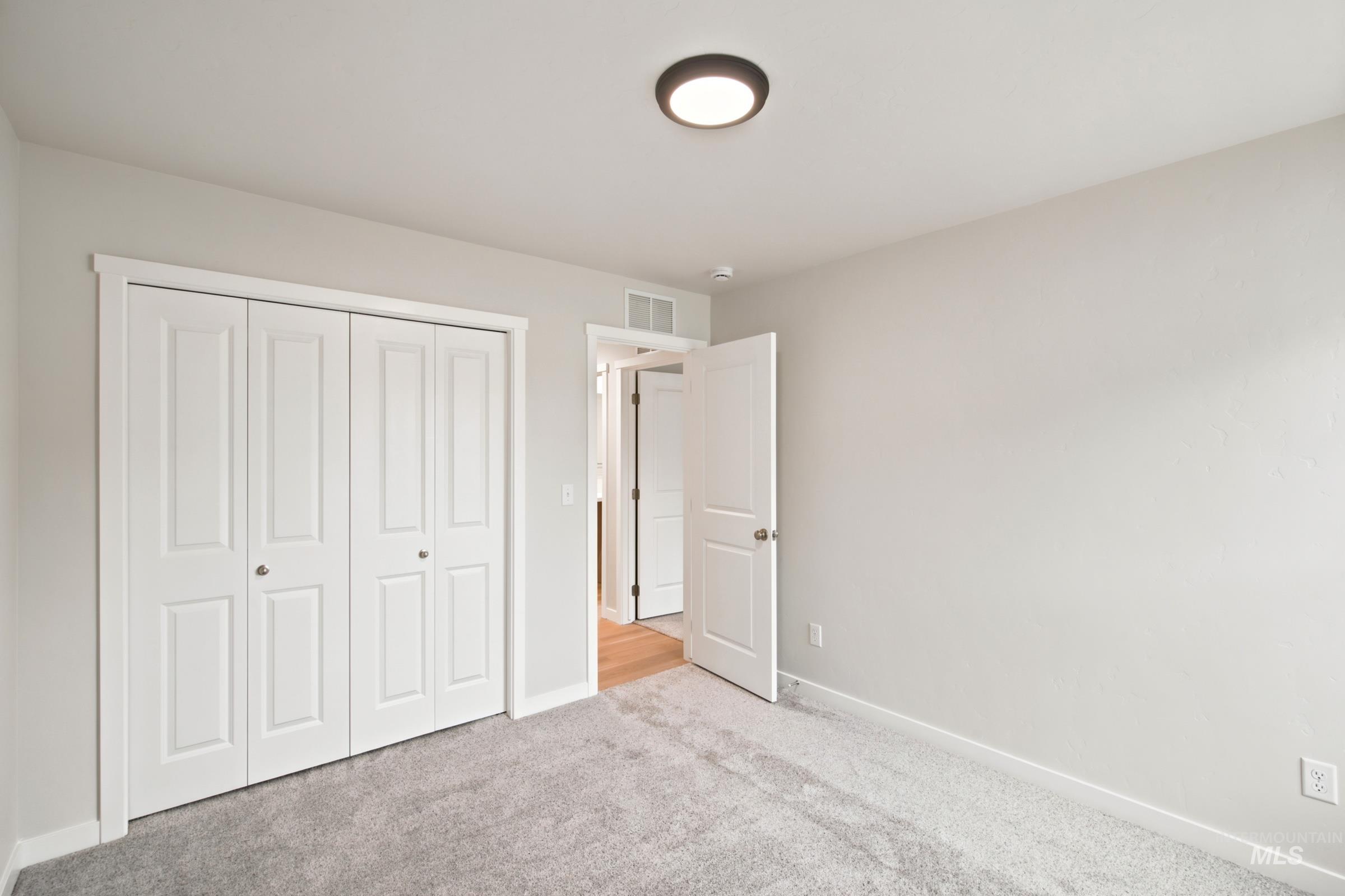 502 Oliver St Property Photo 15