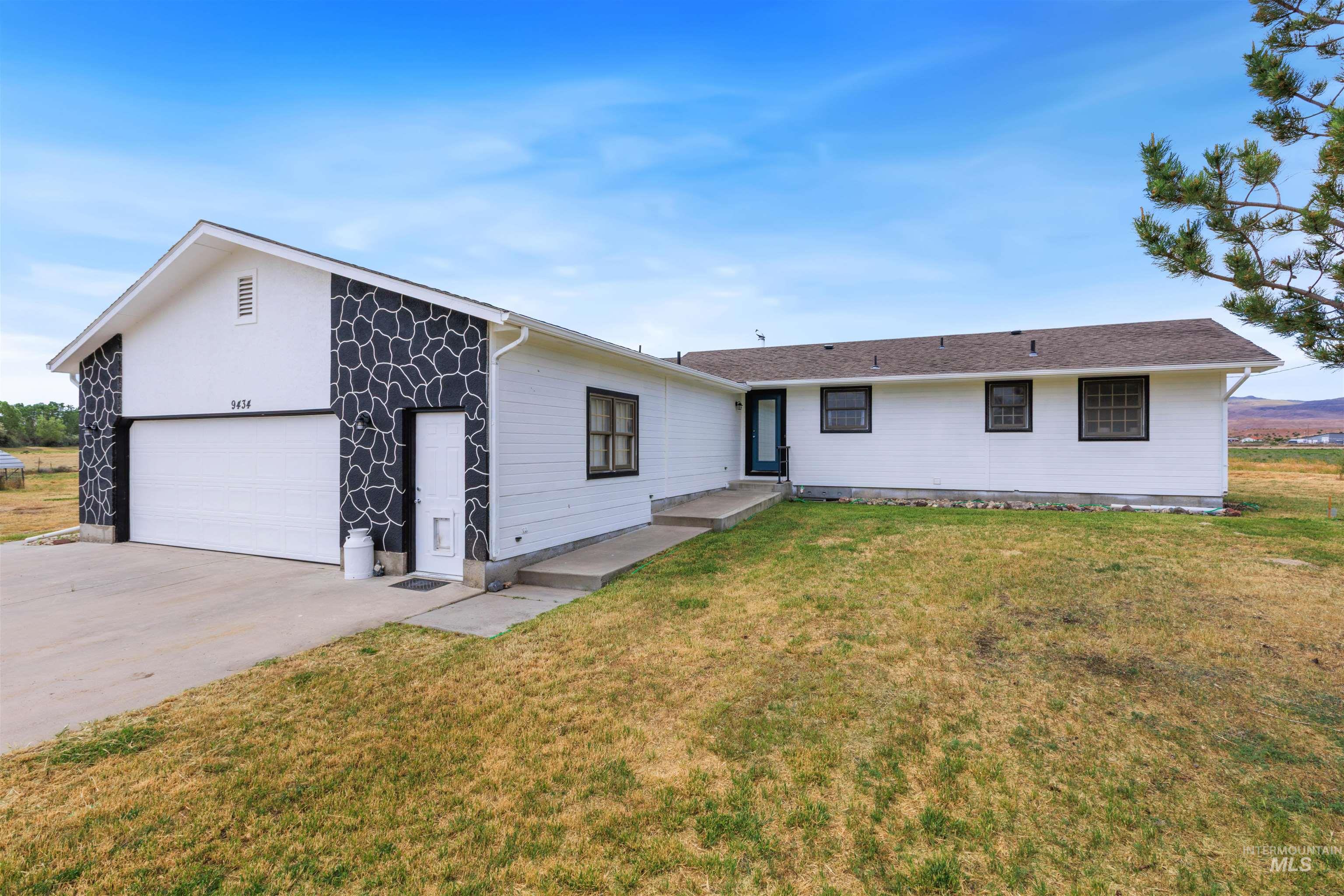 9434 Bonanza Ln