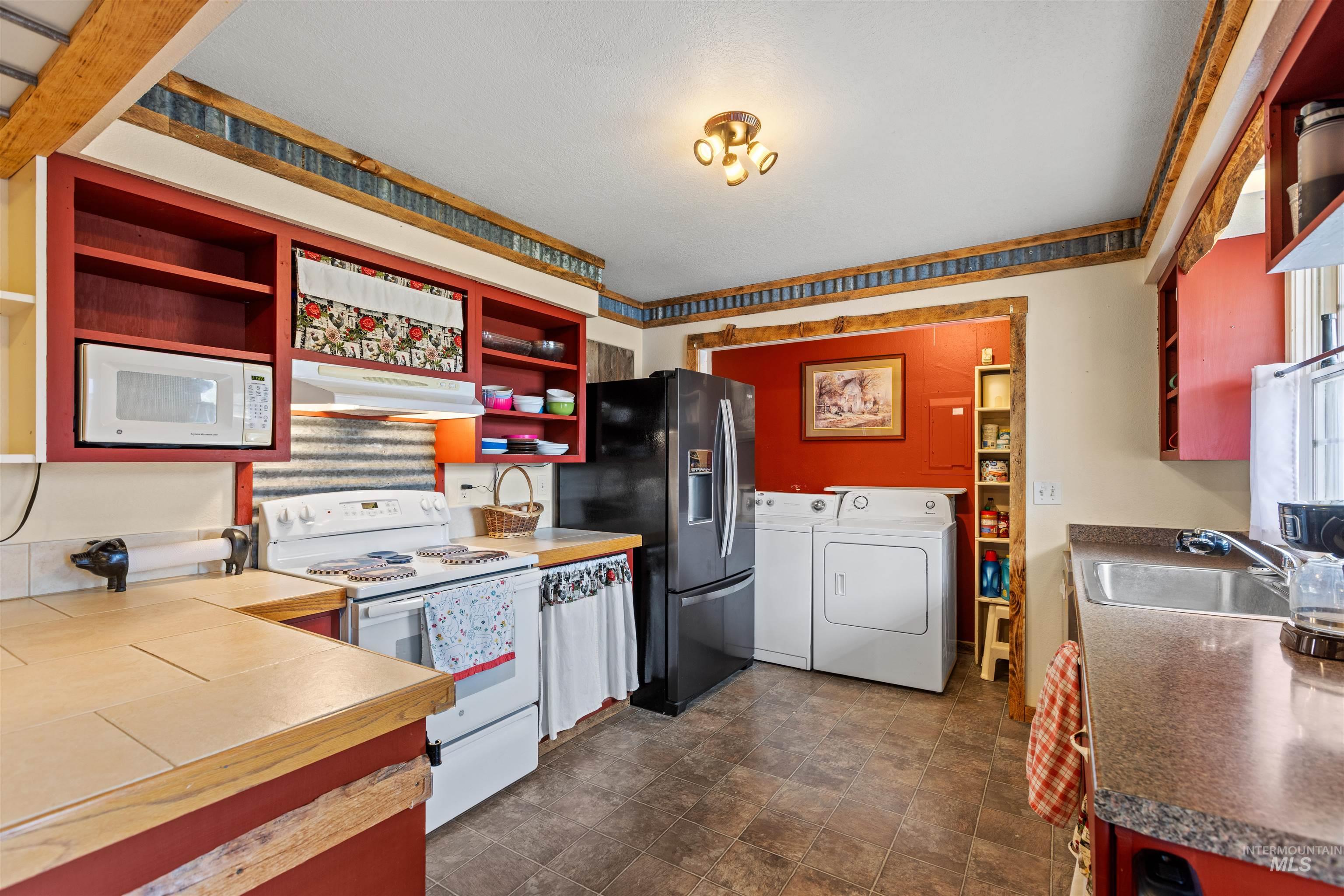9434 Bonanza Ln Property Photo 10