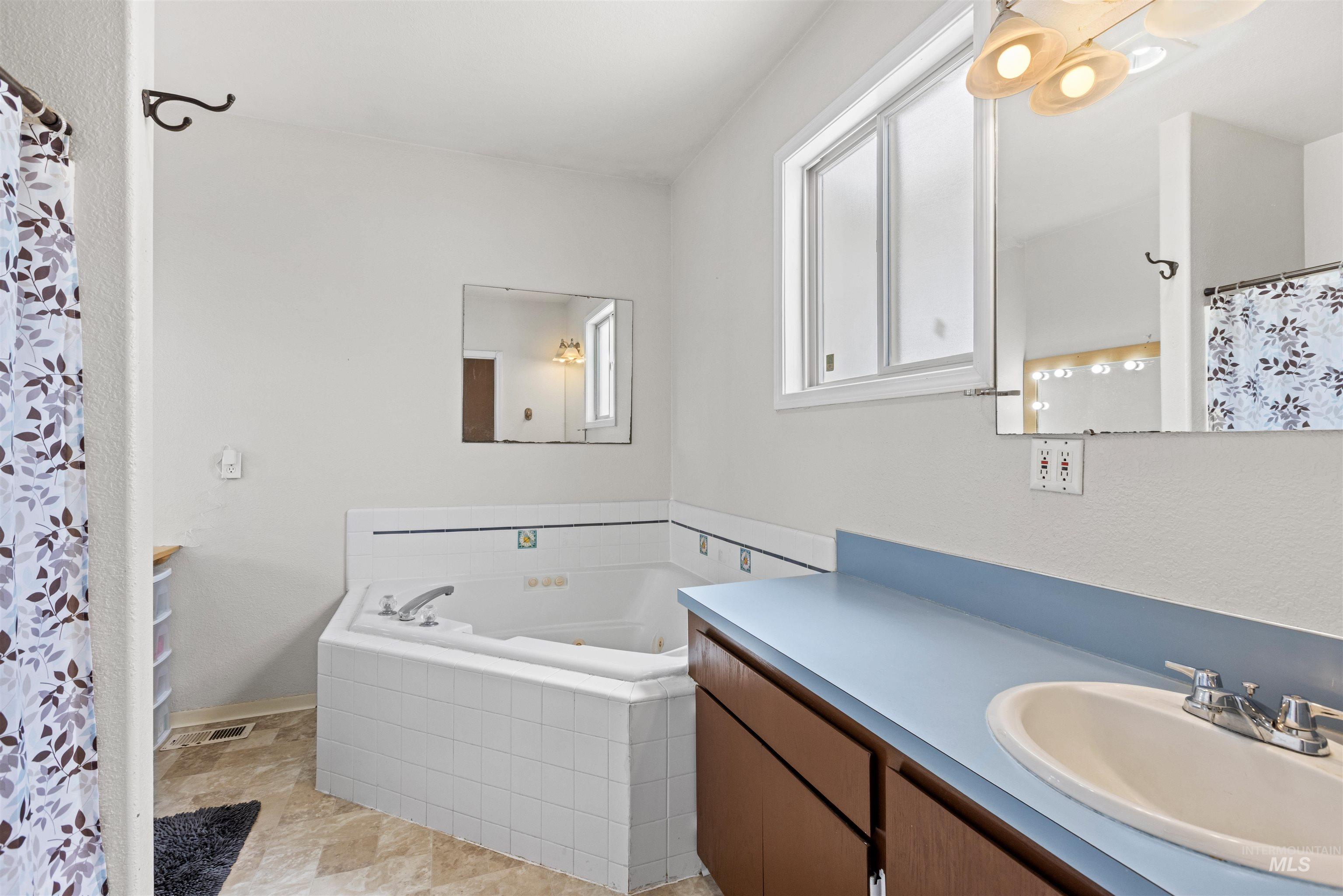 9434 Bonanza Ln Property Photo 18