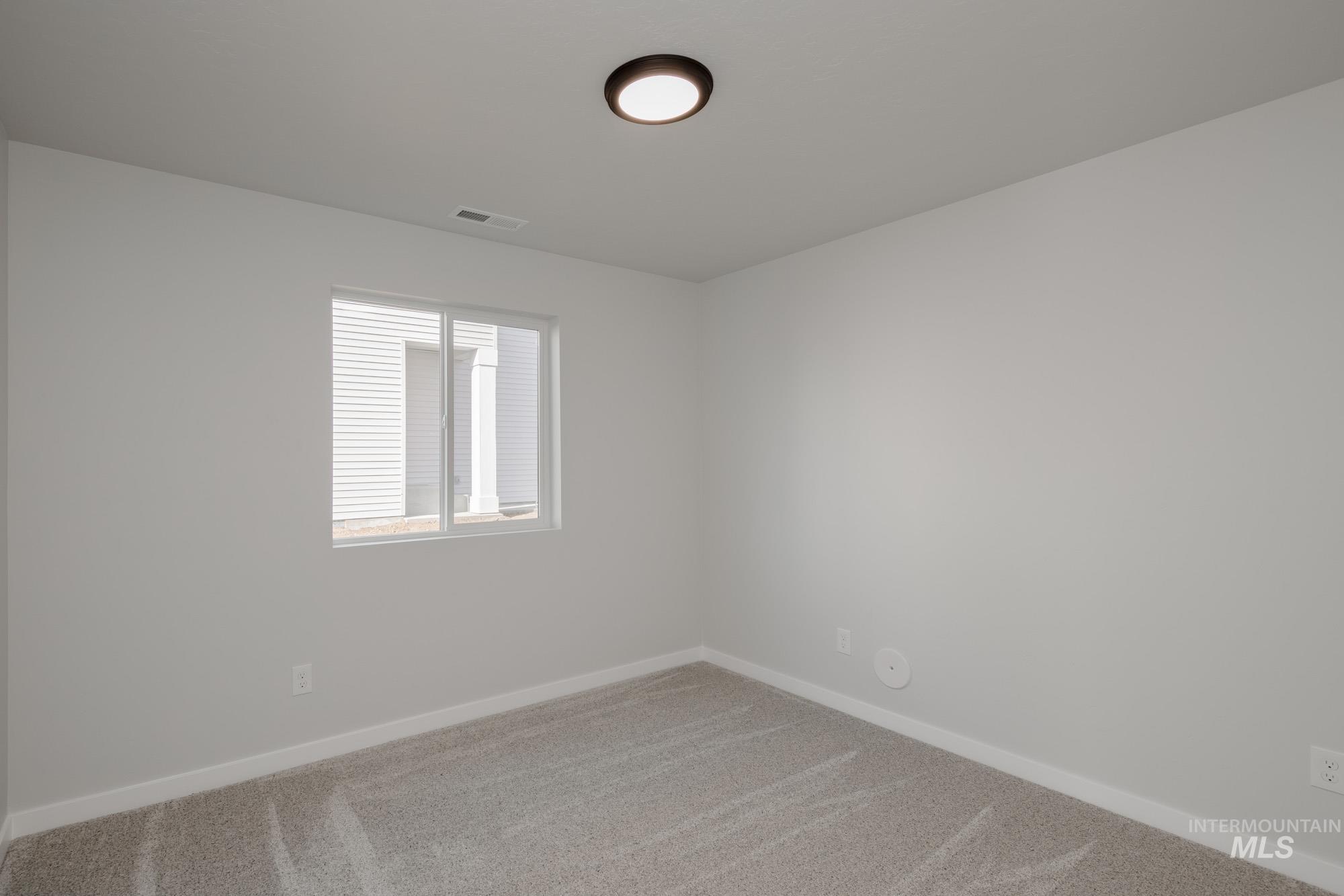 928 Thunderbolt Dr Property Photo 16