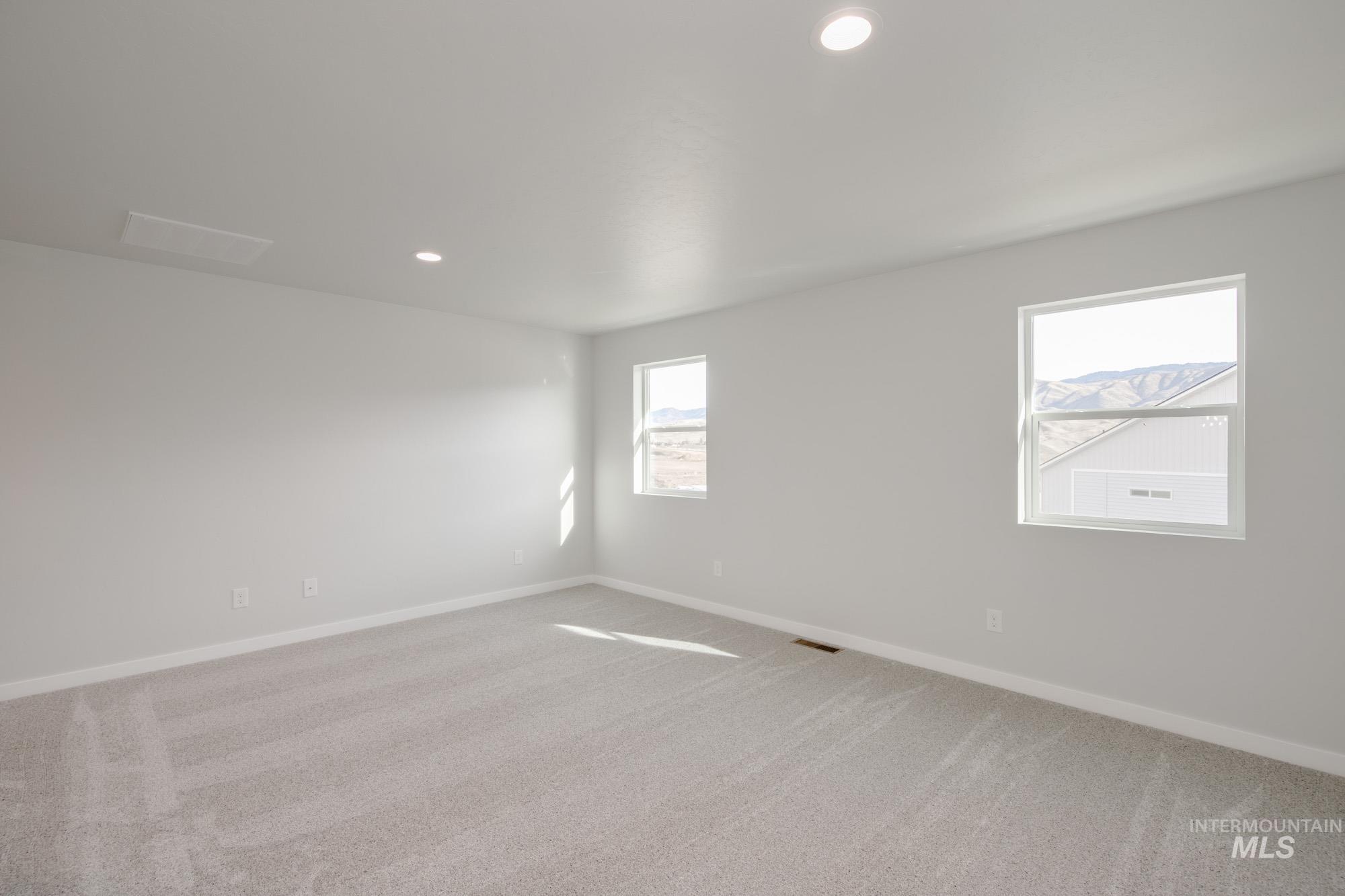 928 Thunderbolt Dr Property Photo 21