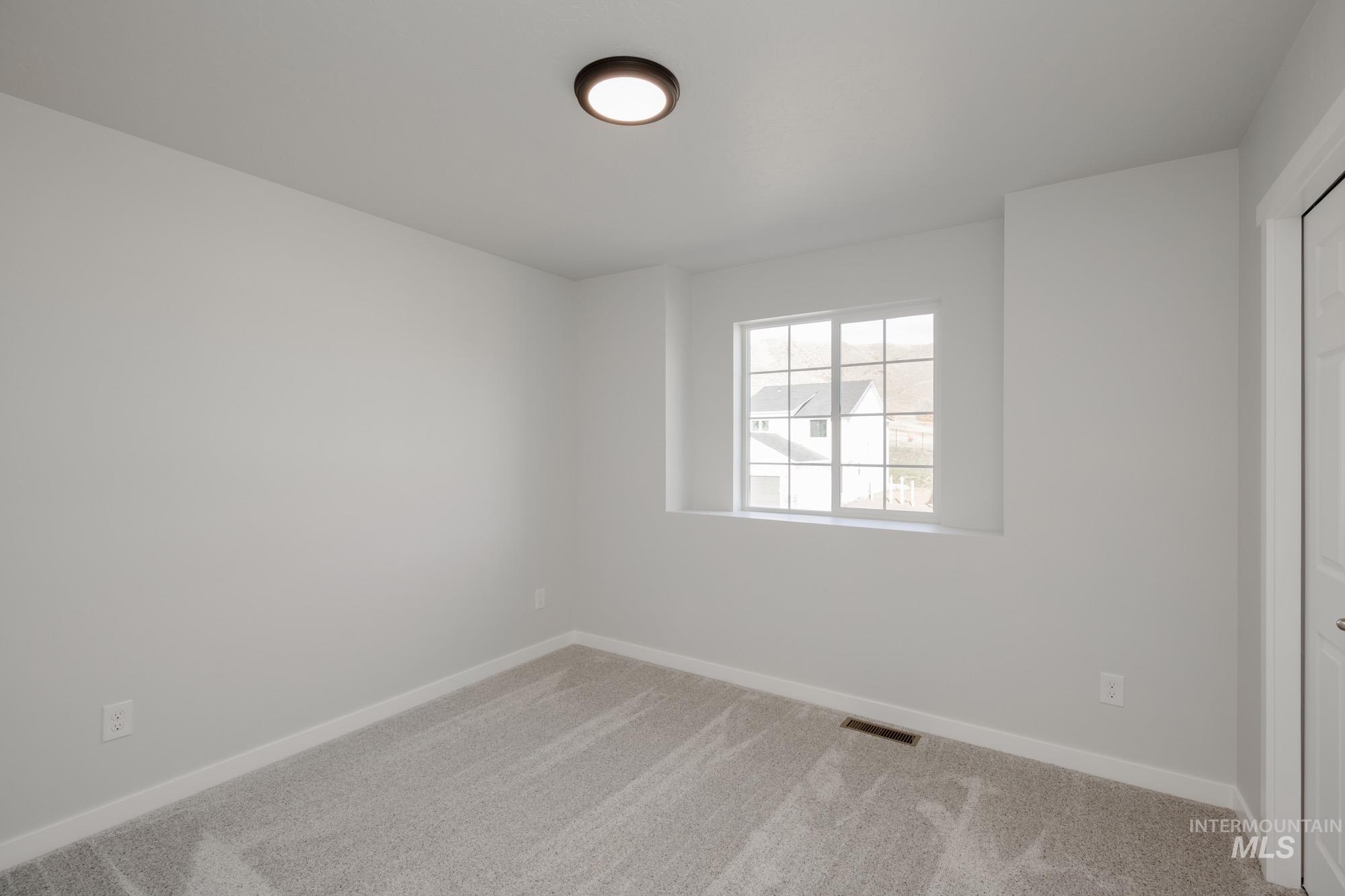 928 Thunderbolt Dr Property Photo 24