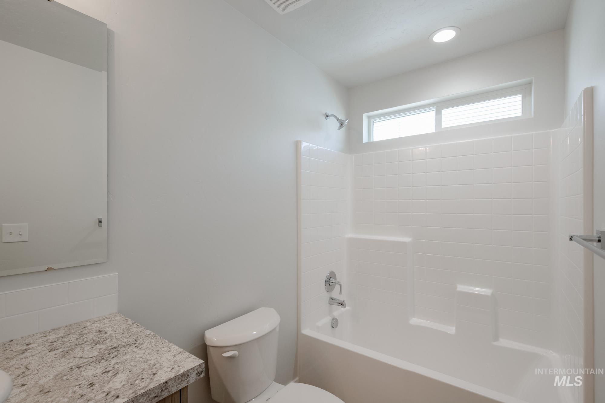 928 Thunderbolt Dr Property Photo 26