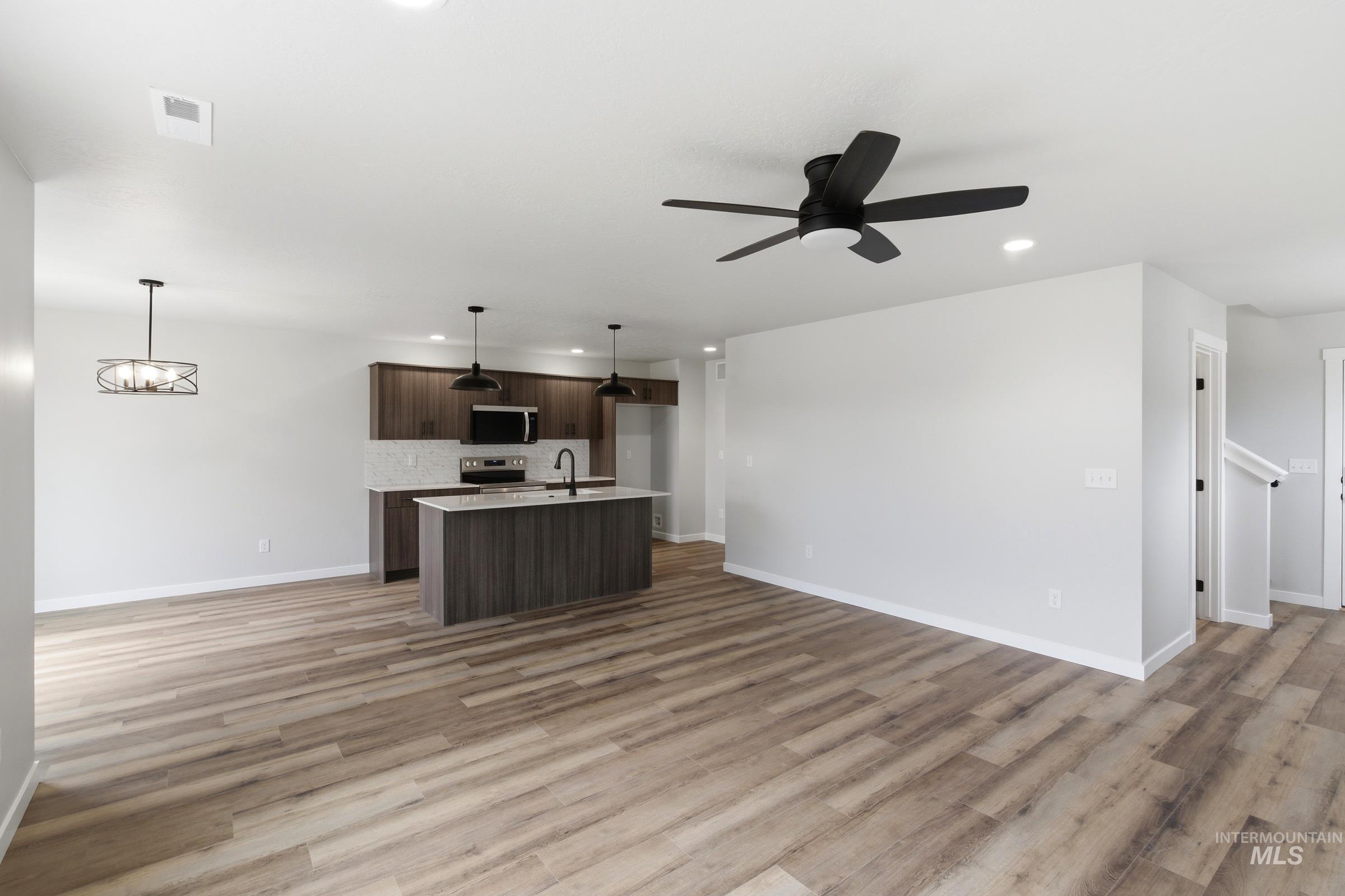 4426 N Alameda Creek Ave Property Photo 11
