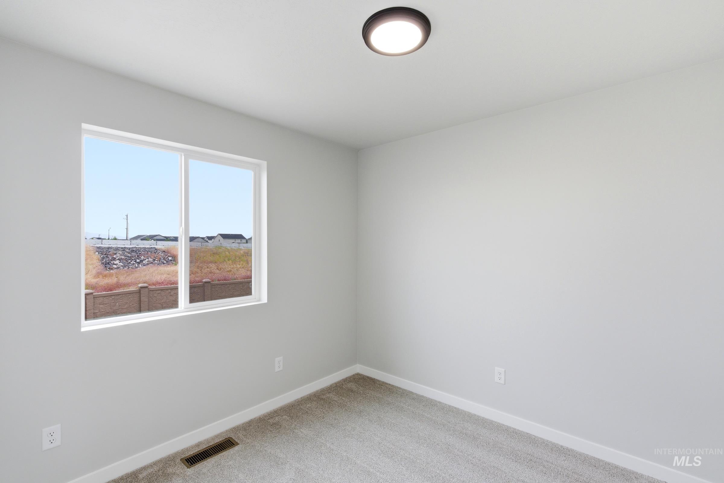 4426 N Alameda Creek Ave Property Photo 16