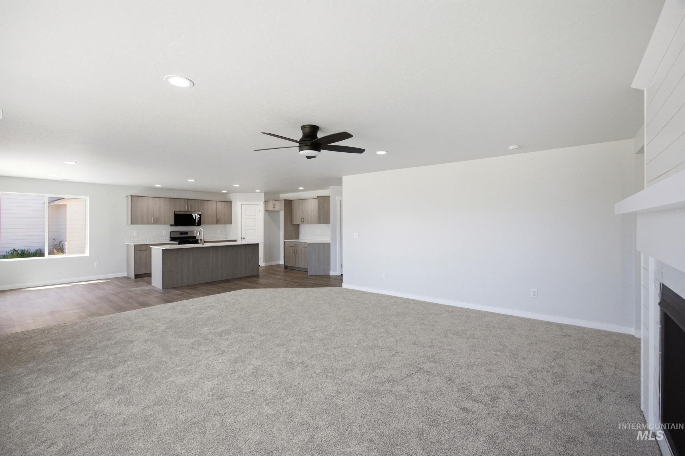 5269 E Phelps Lake Dr Property Photo 10