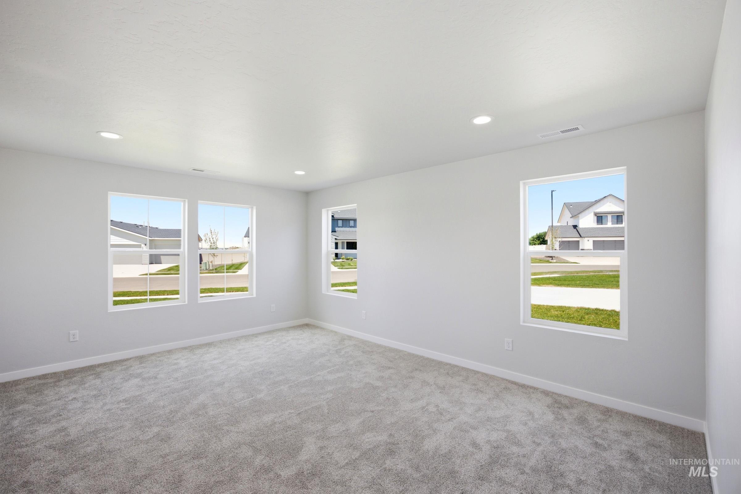 5269 E Phelps Lake Dr Property Photo 13