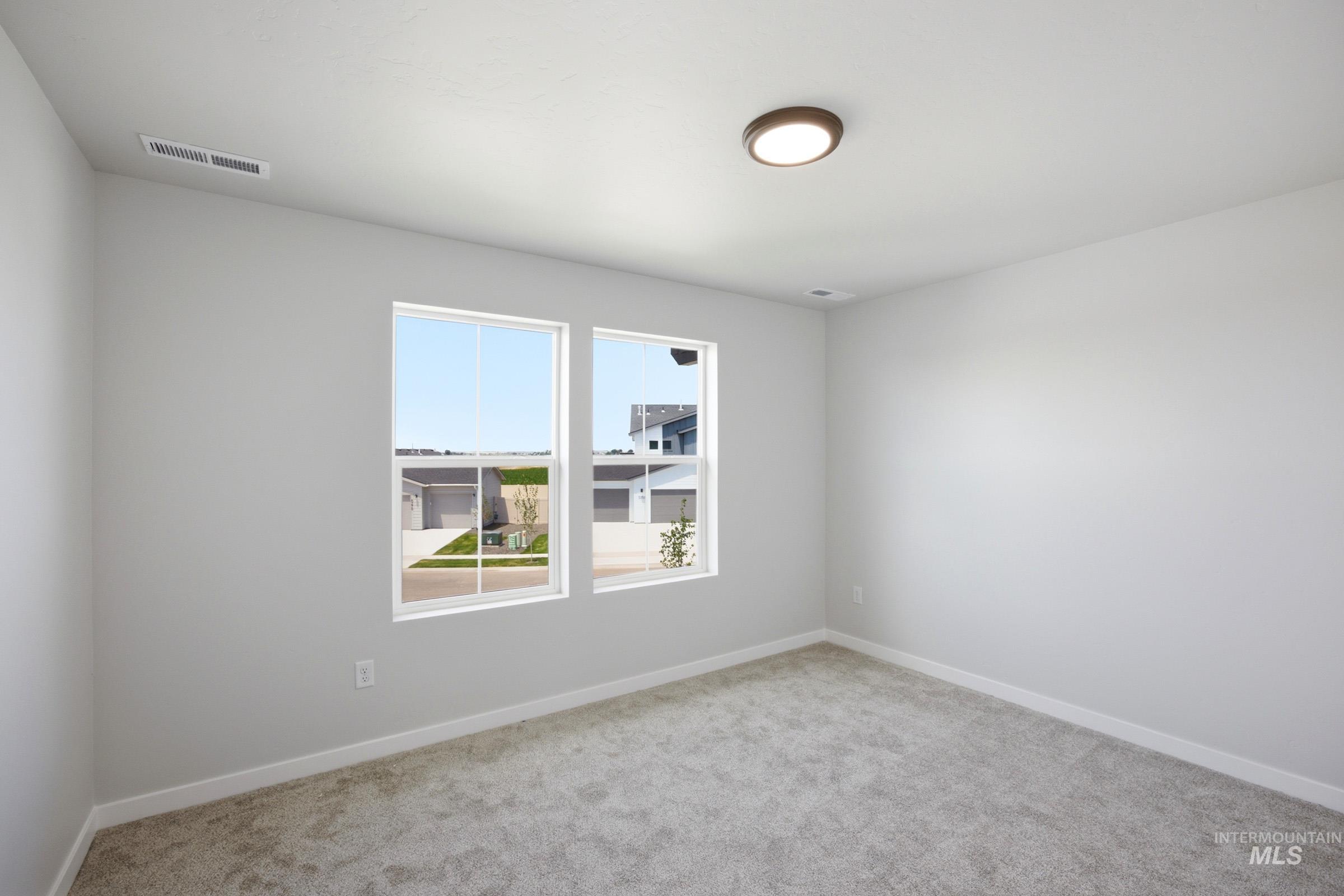 5269 E Phelps Lake Dr Property Photo 24