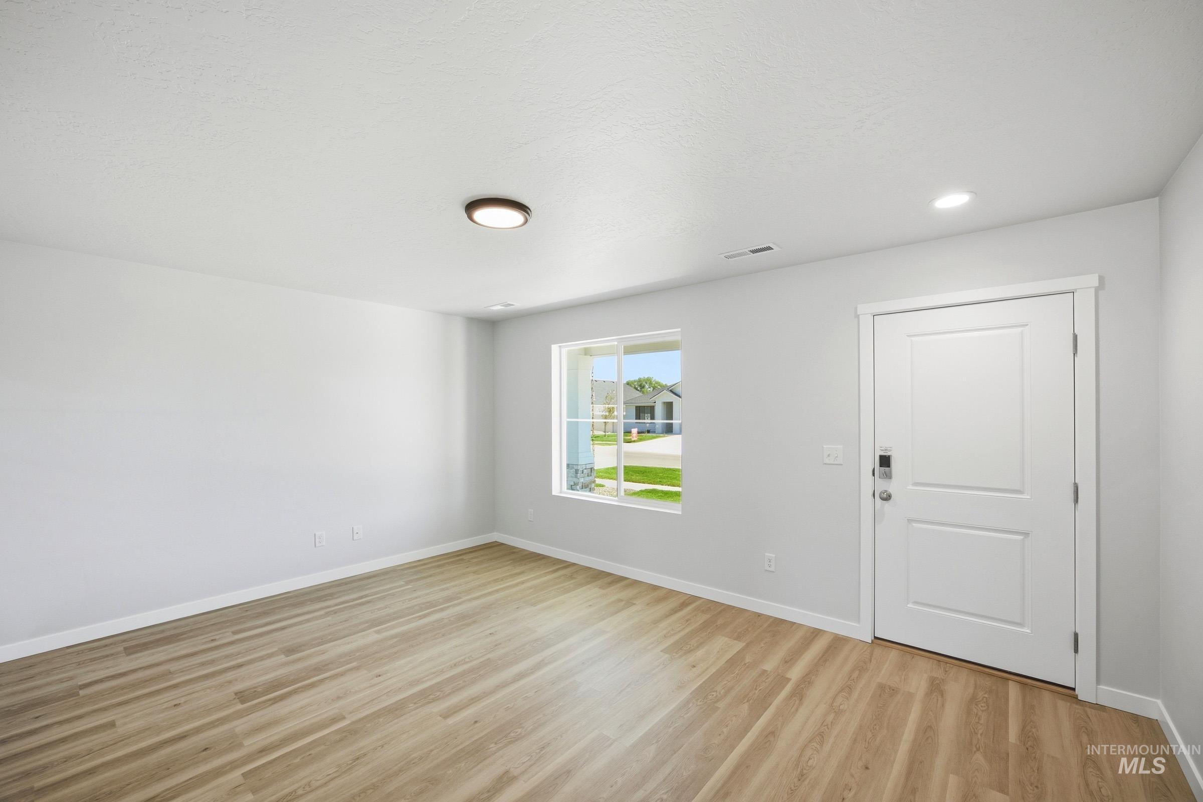 7127 E Marble Springs Dr Property Photo 2