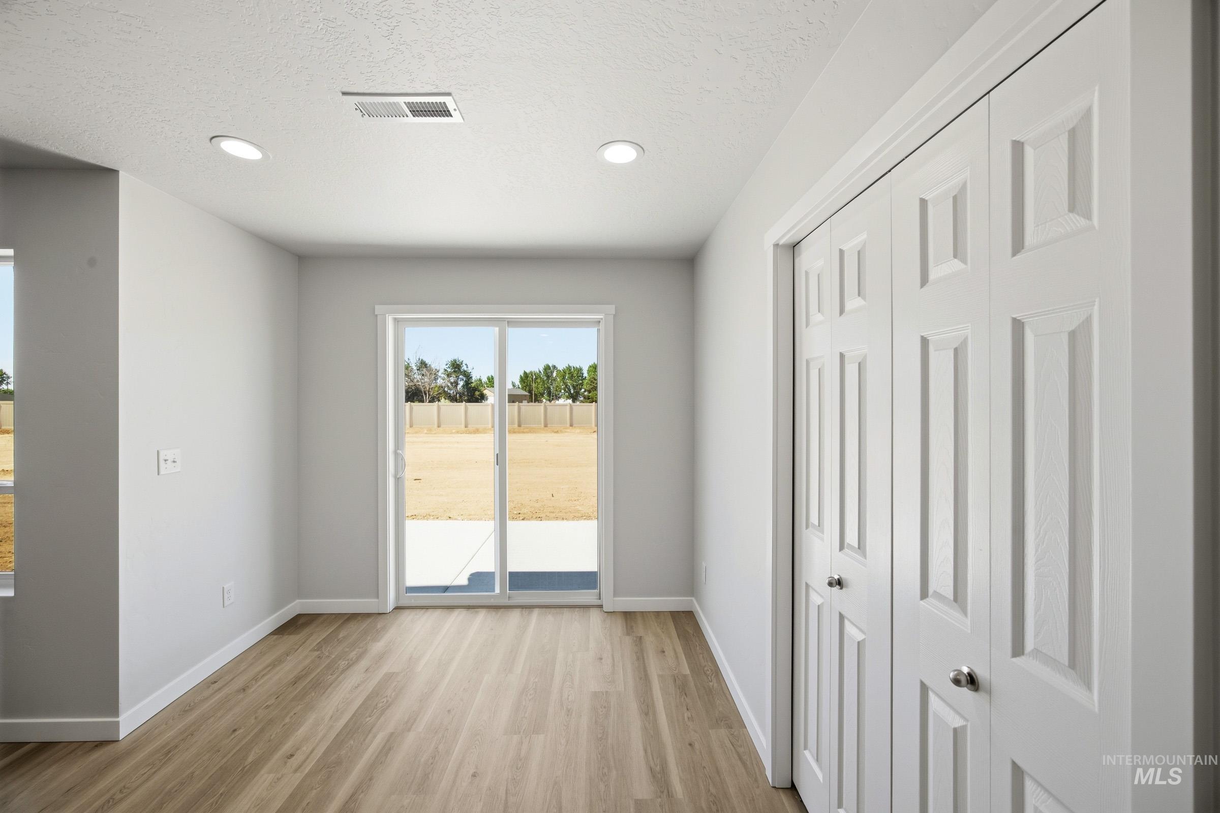 7127 E Marble Springs Dr Property Photo 6