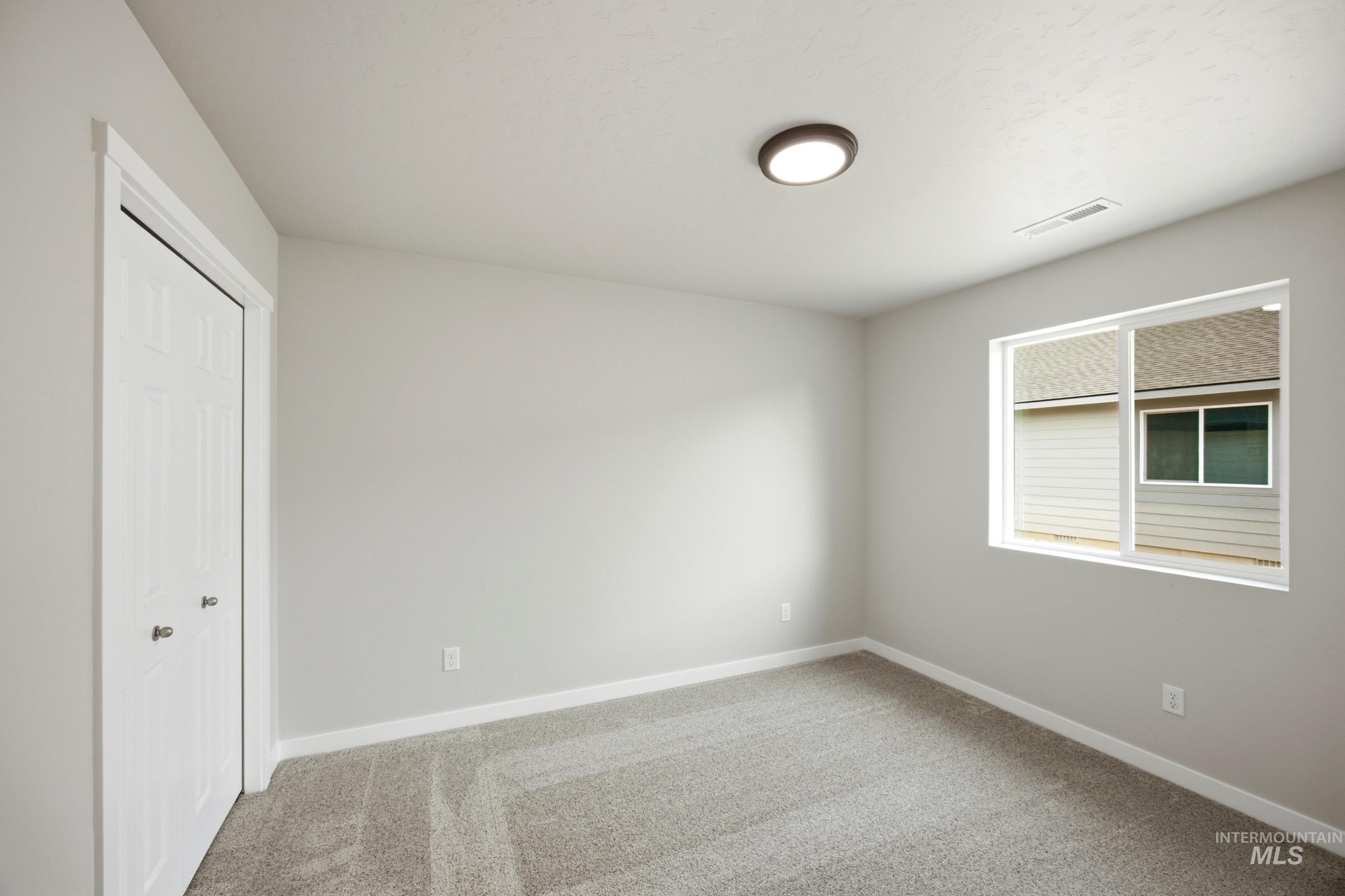 485 Waverly Ave Property Photo 13