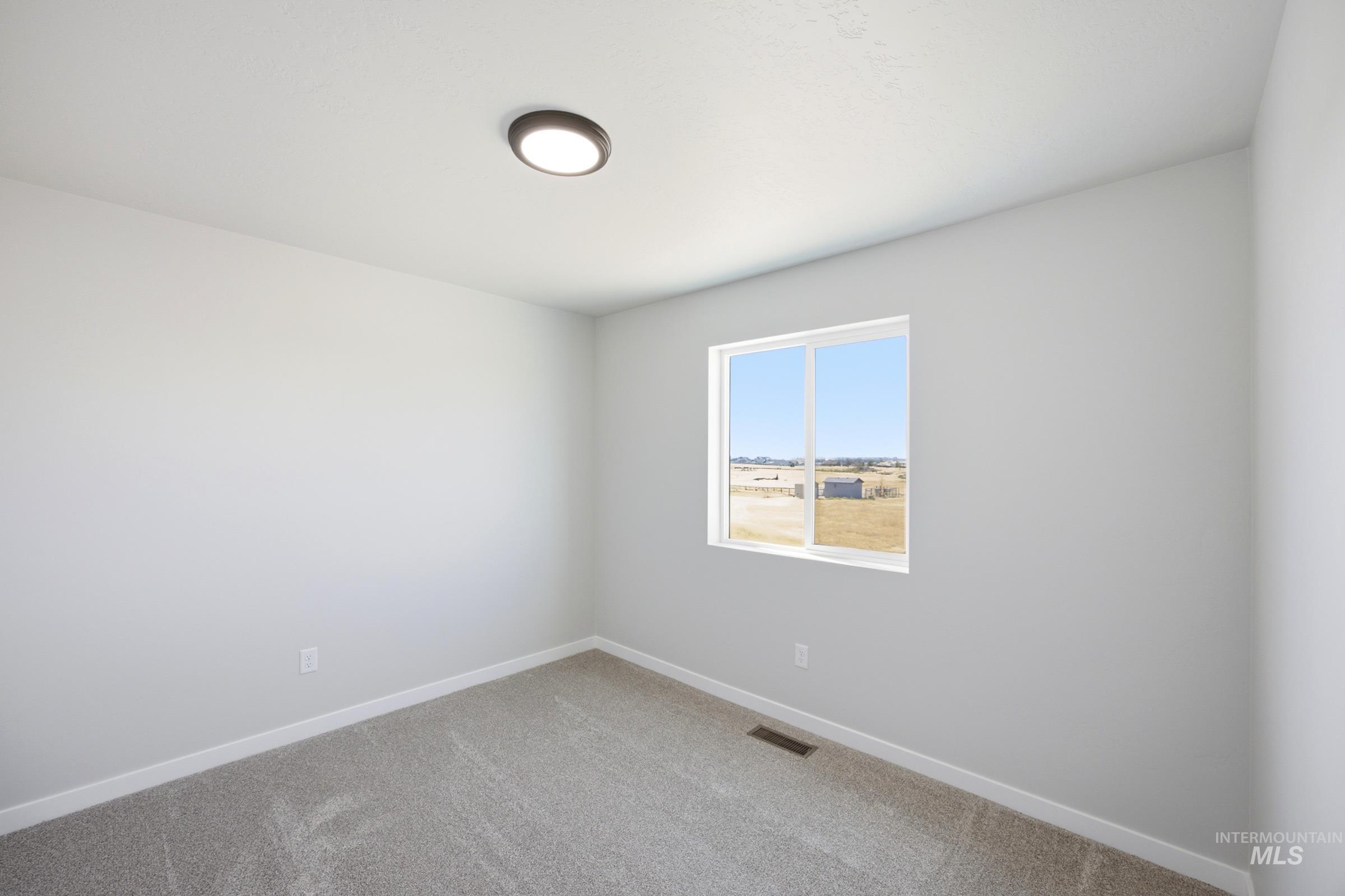 1533 W Braden Dr Property Photo 15